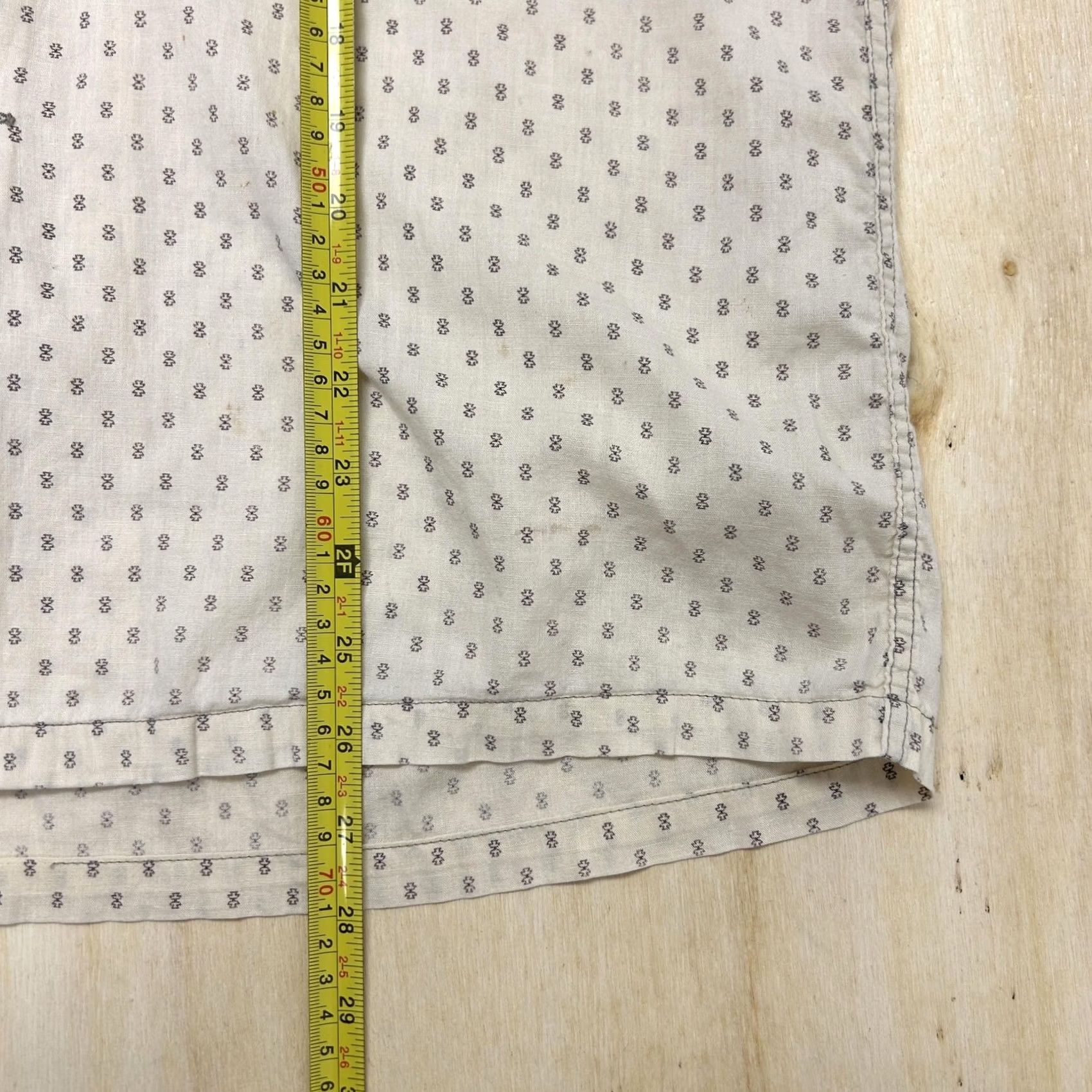 Arrow VINTAGE Arrow Dress Shirt Mens 15.5 100% Cotton Geometric Long Sleeve USA Size 40R - 7 Thumbnail