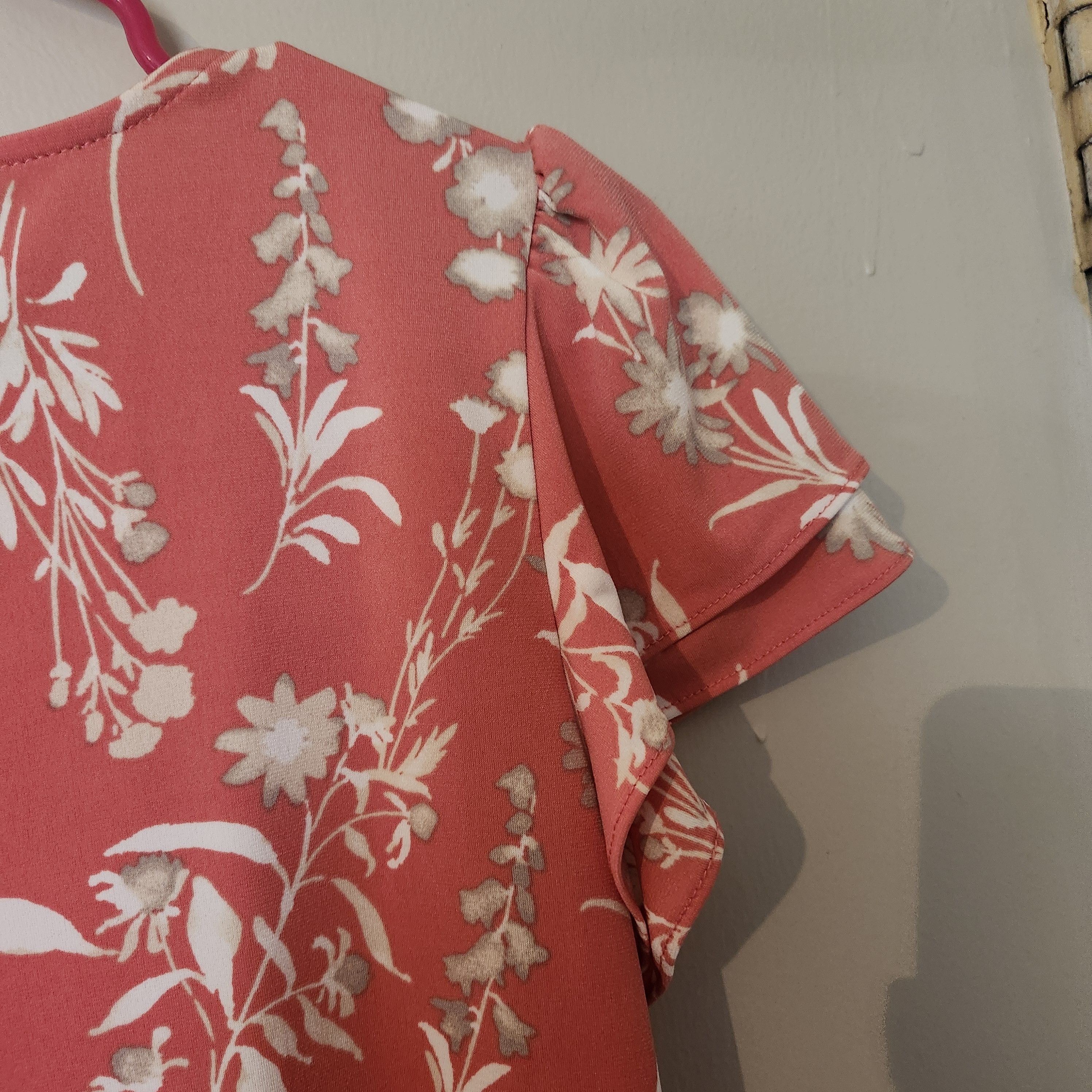 Calvin Klein Calvin Klein Women's Coral Floral Knit Blouse Top Size S Size S / US 4 / IT 40 - 7 Thumbnail