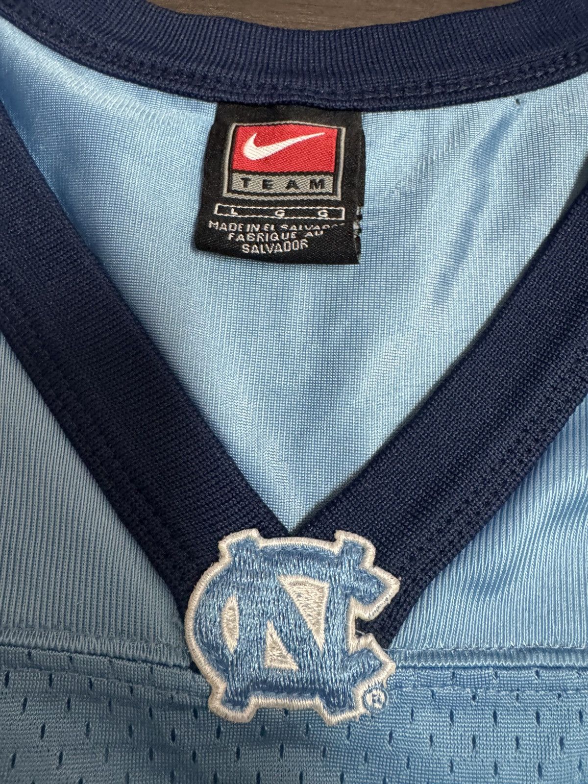 Nike Nike Team North Carolina UNC Tar Heels NCAA Football Jersey Size US L / EU 52-54 / 3 - 3 Thumbnail