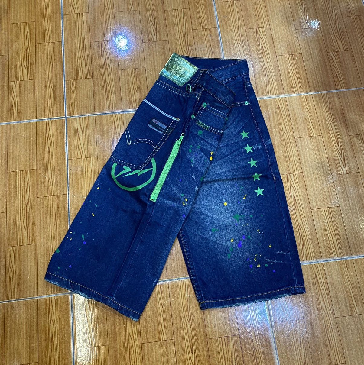 Fragment Design × Levi's RARE🔥LEVIS X FRAGMENT DESIGN PAINTER DENIM SHORT Size US 26 / EU 42 - 14 Thumbnail