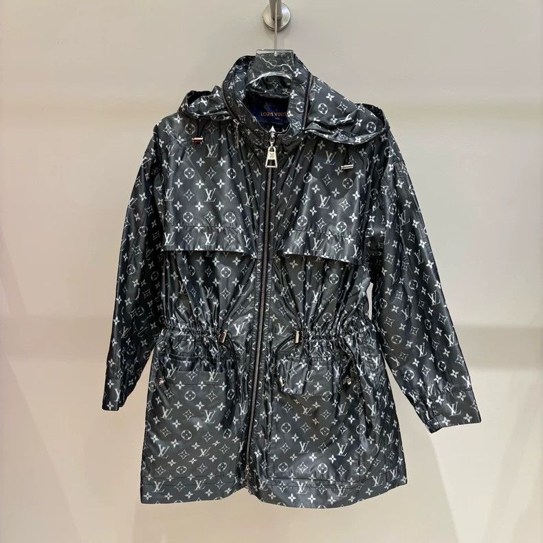 Louis Vuitton Louis Vuitton Black and grey logo full print hooded zipper Size XS / US 0-2 / IT 36-38 - 1 Thumbnail