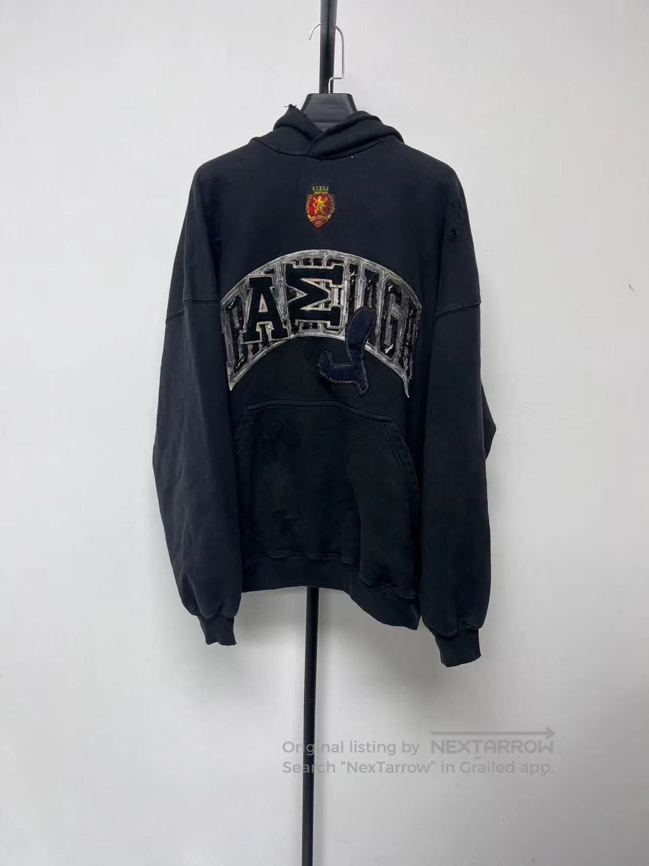 Balenciaga Balenciaga Men's Letter Print Hooded Sweatshirt. Size US S / EU 44-46 / 1 - 1 Thumbnail
