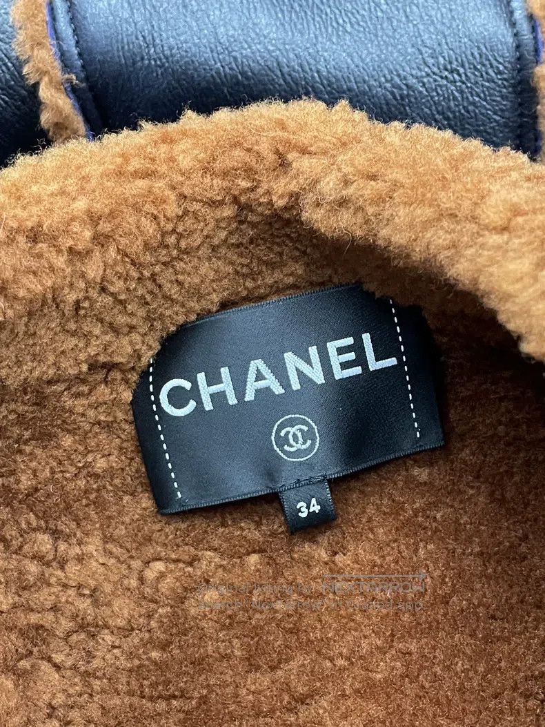 Chanel Chanel Black and brown ox horn buckle fur all-in-one jacke Size XXS / US 00 / IT 34 - 4 Thumbnail