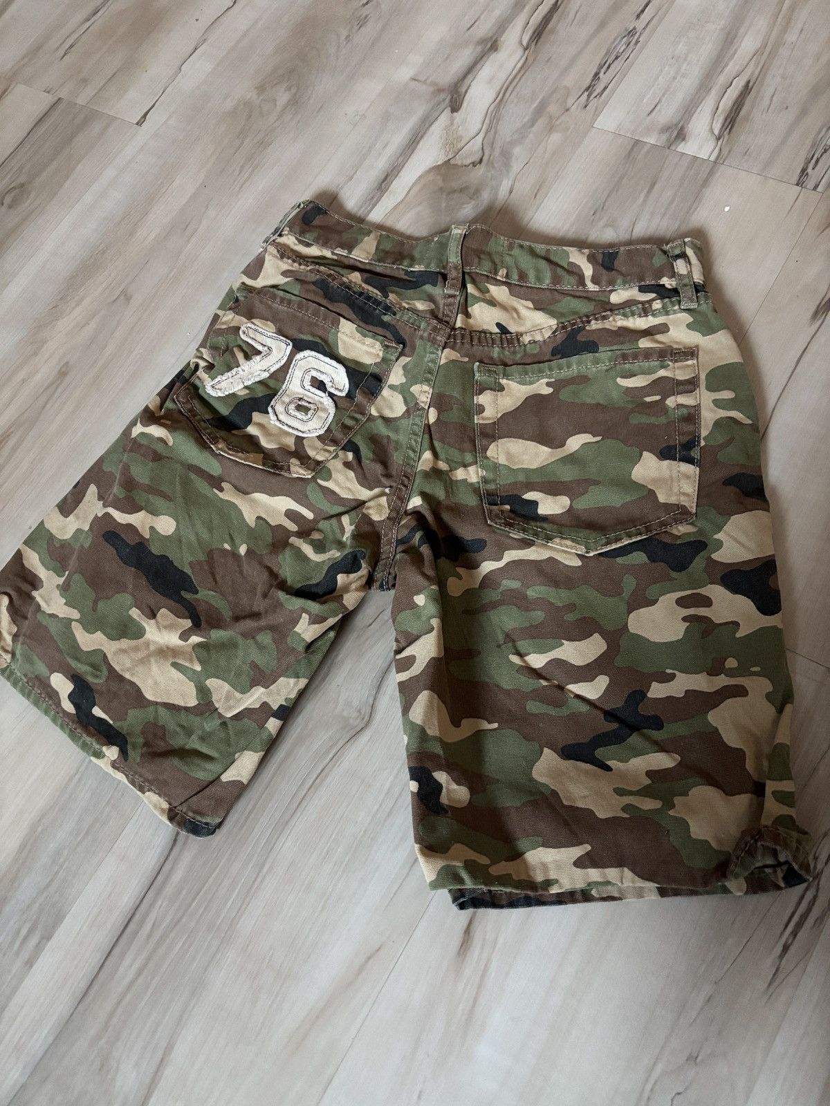 Budweiser Camo Budweiser Shorts Size 23" - 2 Thumbnail