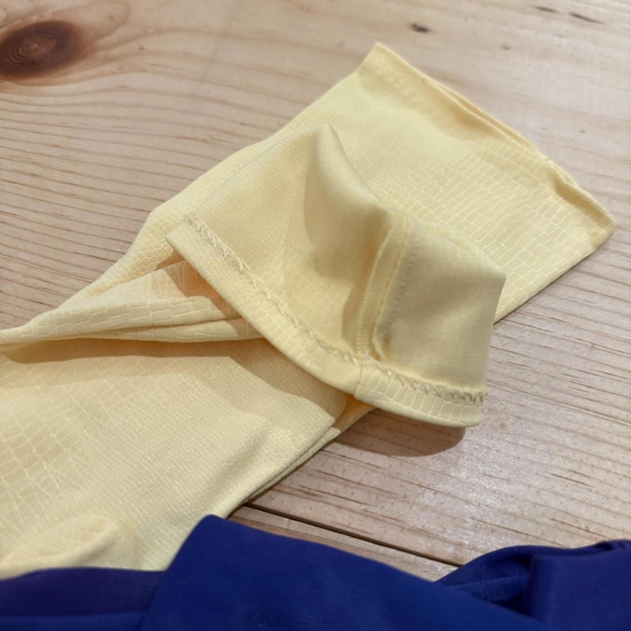 Designer Vintage Women's Yellow Gloves Size ONE SIZE - 4 Thumbnail