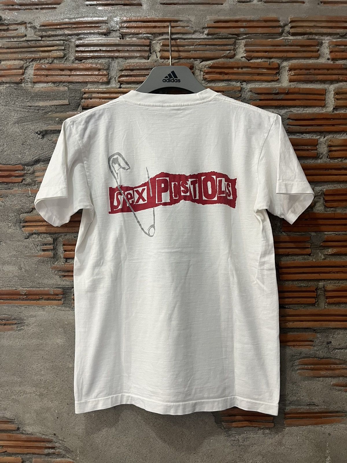 Band Tees Vintage Sex Pistols God Save The Queen 90’s Tshirt Size US M / EU 48-50 / 2 - 3 Thumbnail