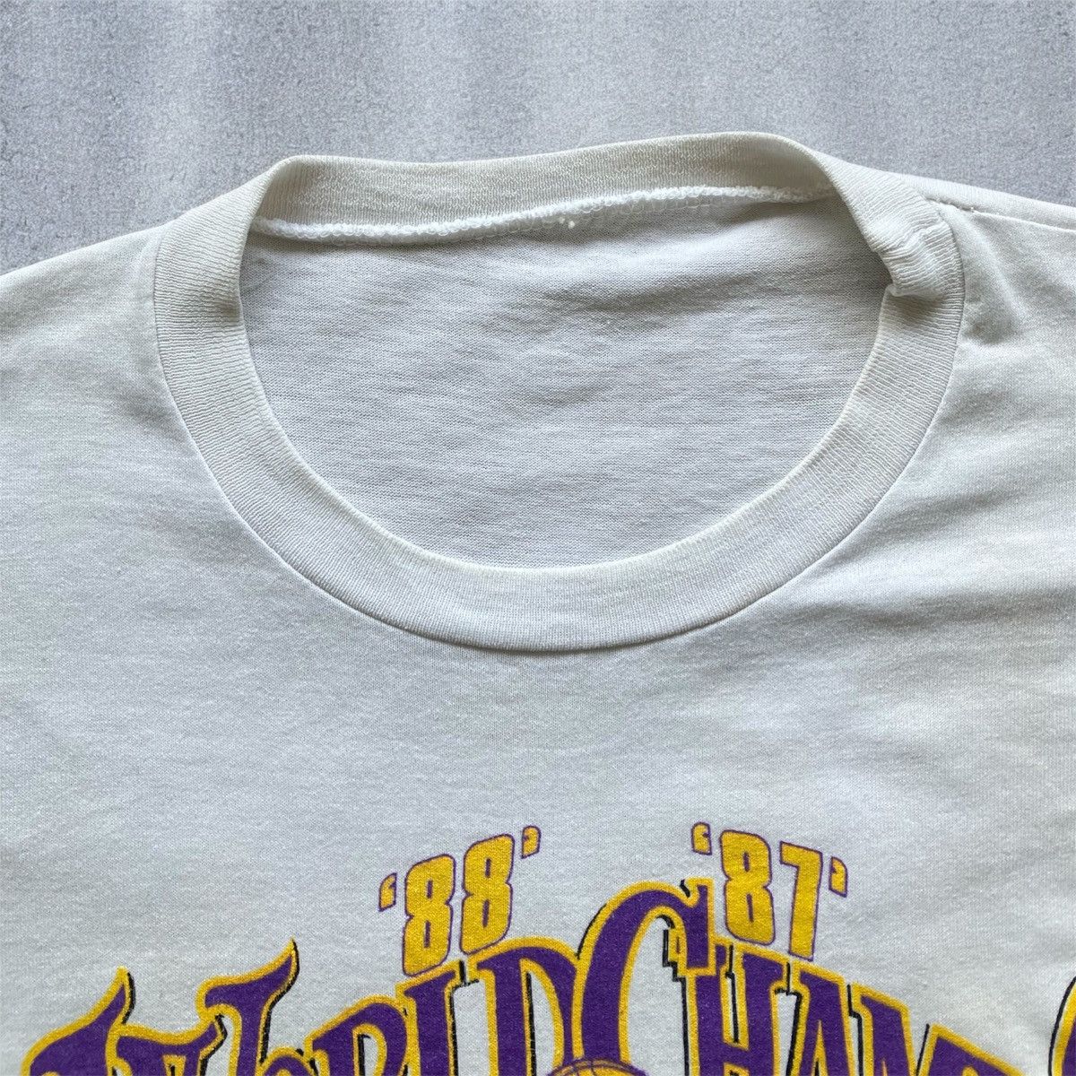 NBA Vintage 1988 Los Angeles Lakers Championship Tee Shirt 80s Size US M / EU 48-50 / 2 - 7 Thumbnail