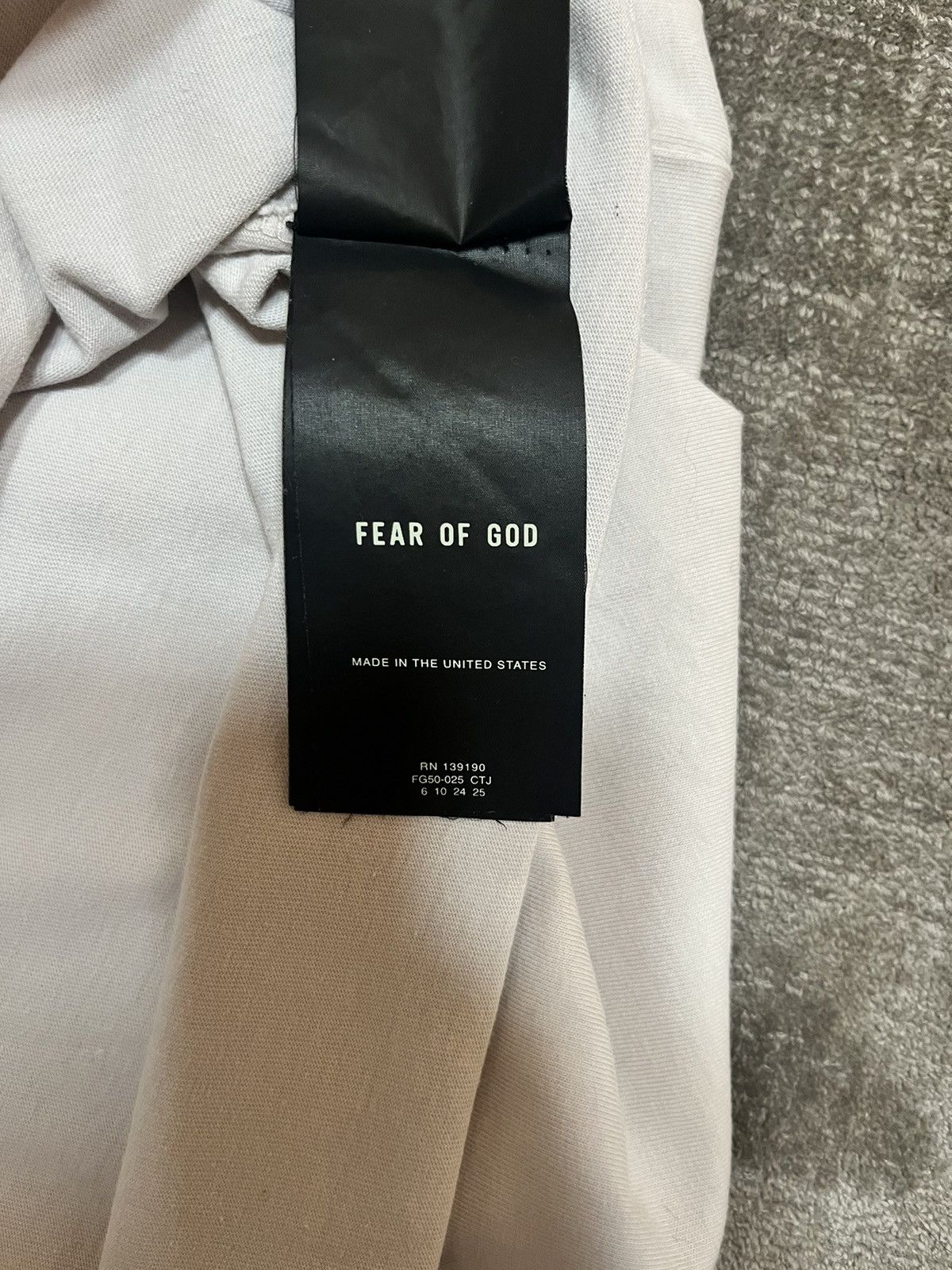 Fear of God FEAR OF GOD Beige Felted 'FG' T-Shirt Size US S / EU 44-46 / 1 - 5 Thumbnail
