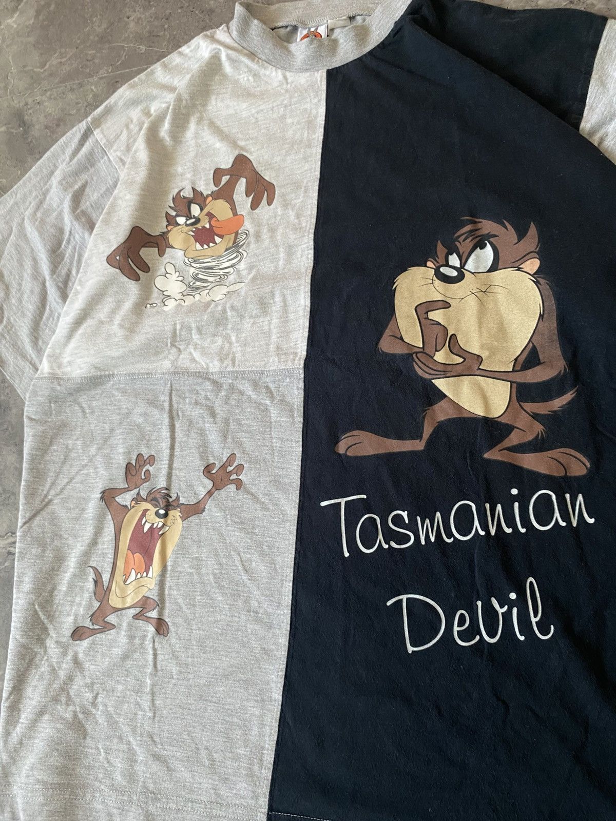 Vintage Tasmanian Devil Vintage Looney Tunes T-shirts 2002 (USA) L Size US L / EU 52-54 / 3 - 3 Thumbnail
