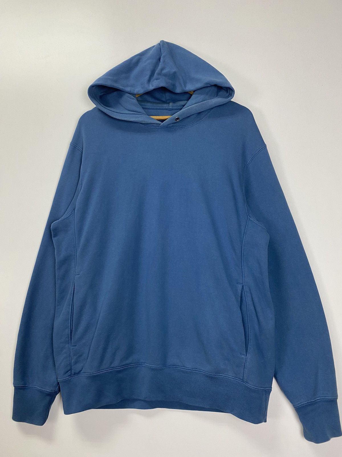 Uniqlo Uniqlo Hoodies Size US XL / EU 56 / 4 - 2 Thumbnail