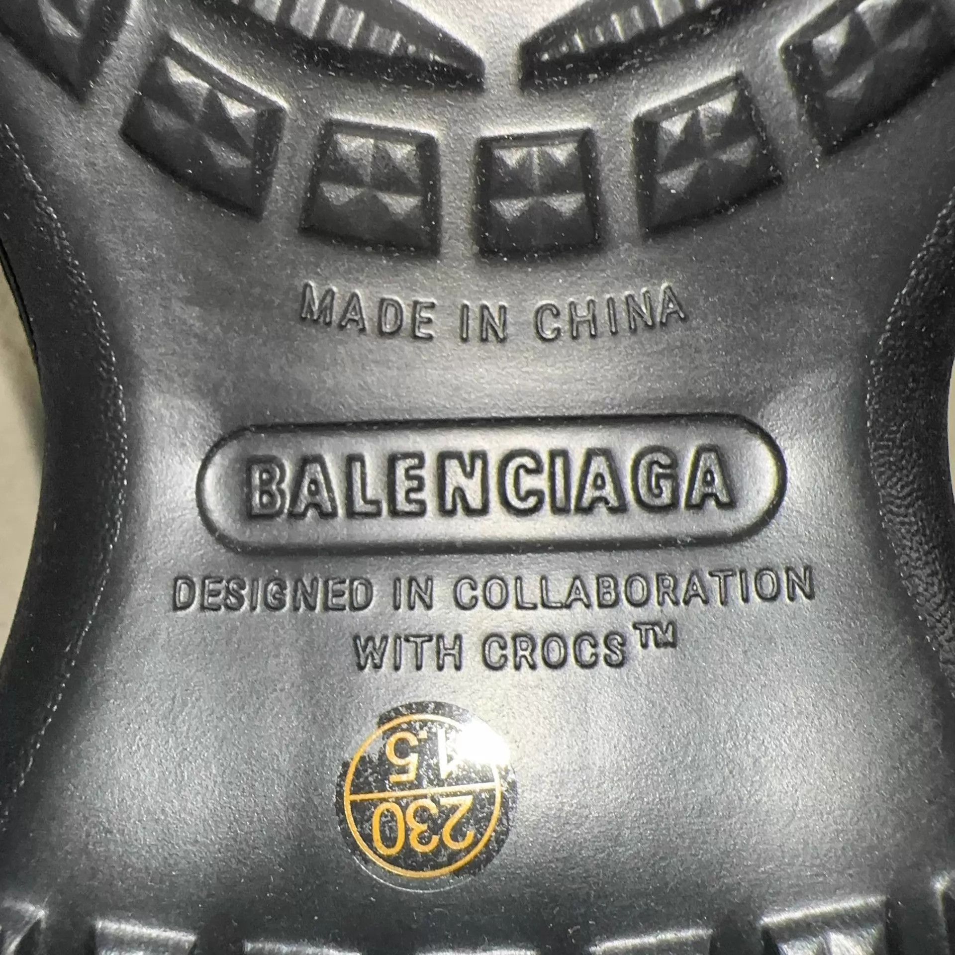 Balenciaga Balenciaga x Crocs Platform Mule Black 36/38 Size Size US 5.5 / IT 35.5 - 5 Thumbnail