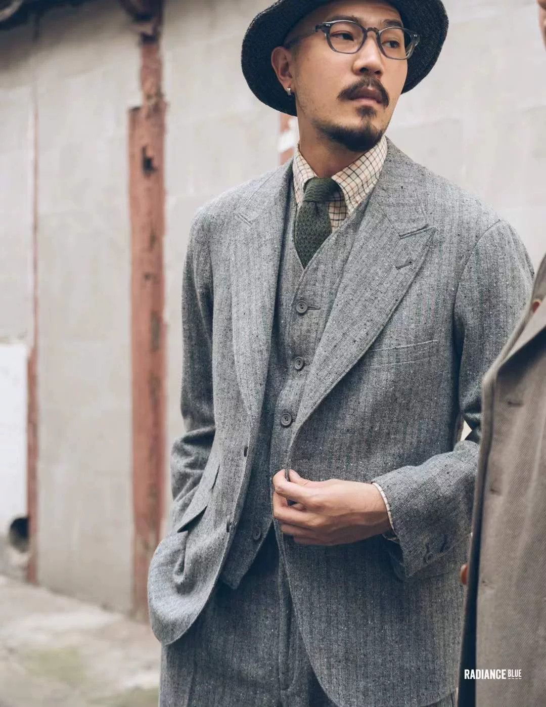 Japanese Brand 30s Cut Peak Lapel Donegal Tweed Jacket Size US M / EU 48-50 / 2 - 1 Thumbnail