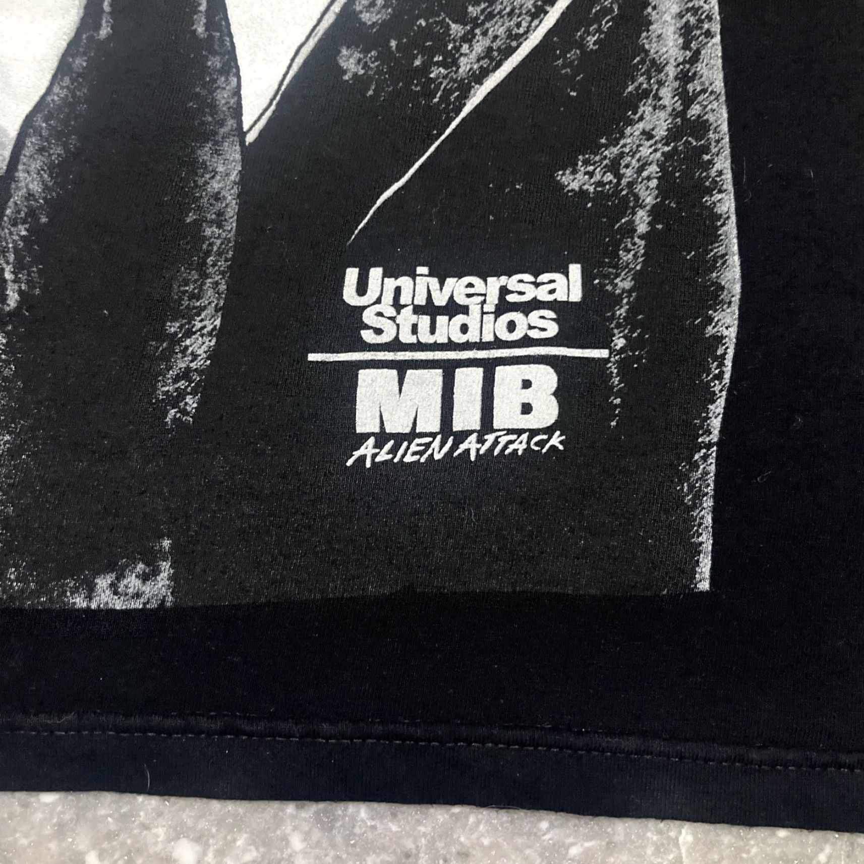 Vintage Universal Studios MIB Alien Attack Frank The Pug Smoking Cigar T-Shirt Size S Black Size US S / EU 44-46 / 1 - 2 Thumbnail