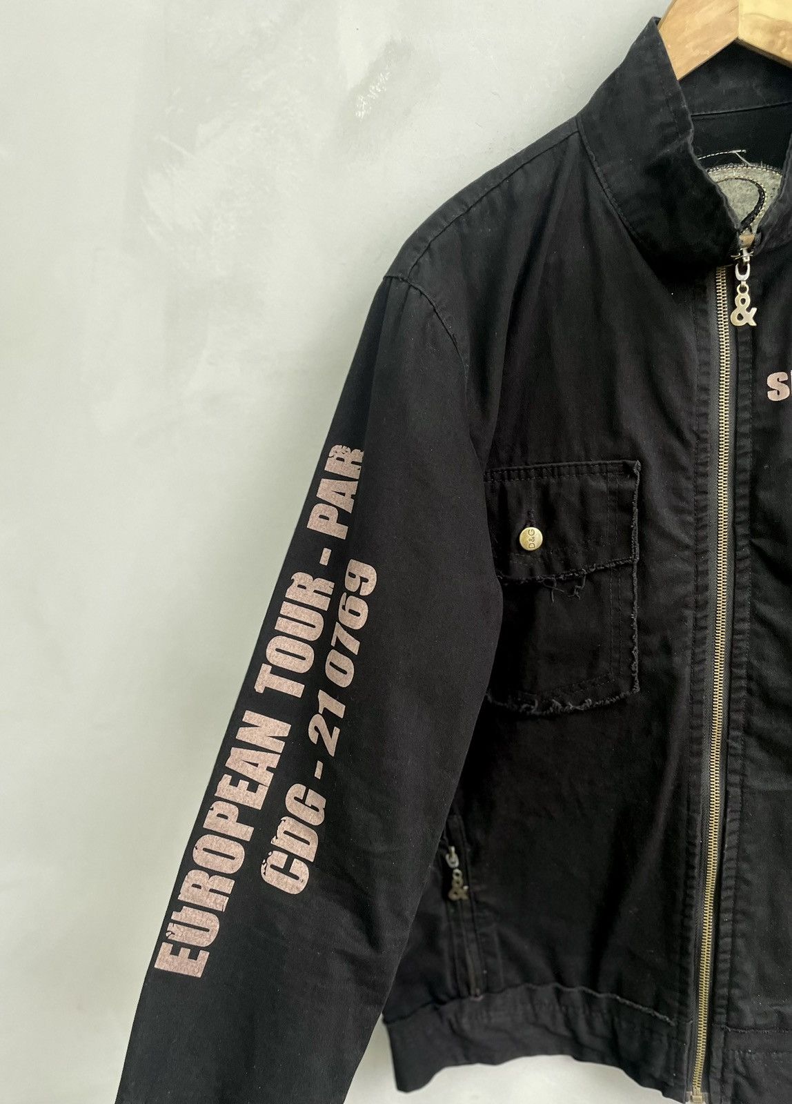 Dolce & Gabbana Vintage 2000s Big logo Dolce Gabbana distressed jacket Size US S / EU 44-46 / 1 - 4 Thumbnail