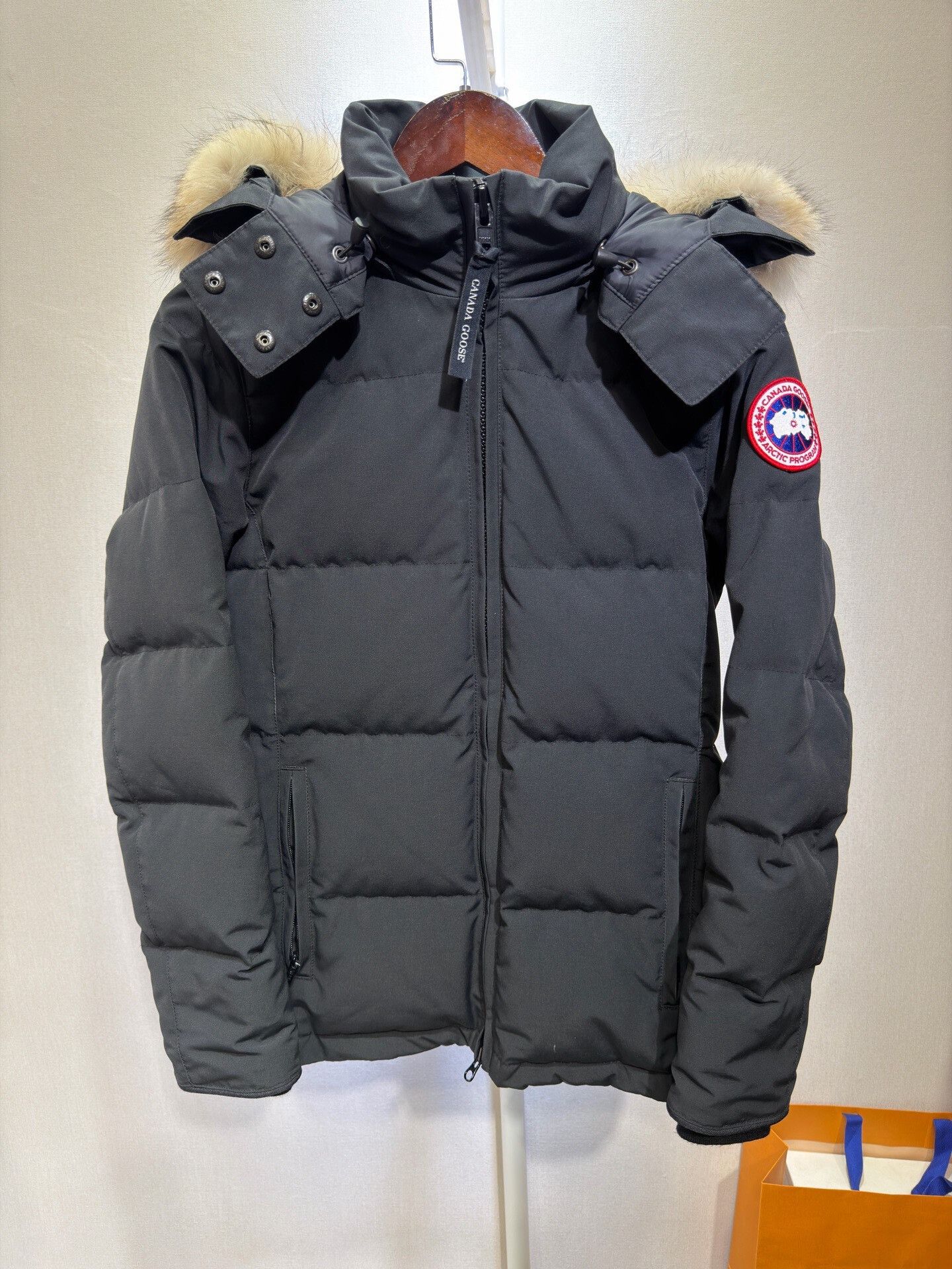 Canada Goose Canada Goose Chelsea Black Parka for Women Size S / US 4 / IT 40 - 1 Thumbnail
