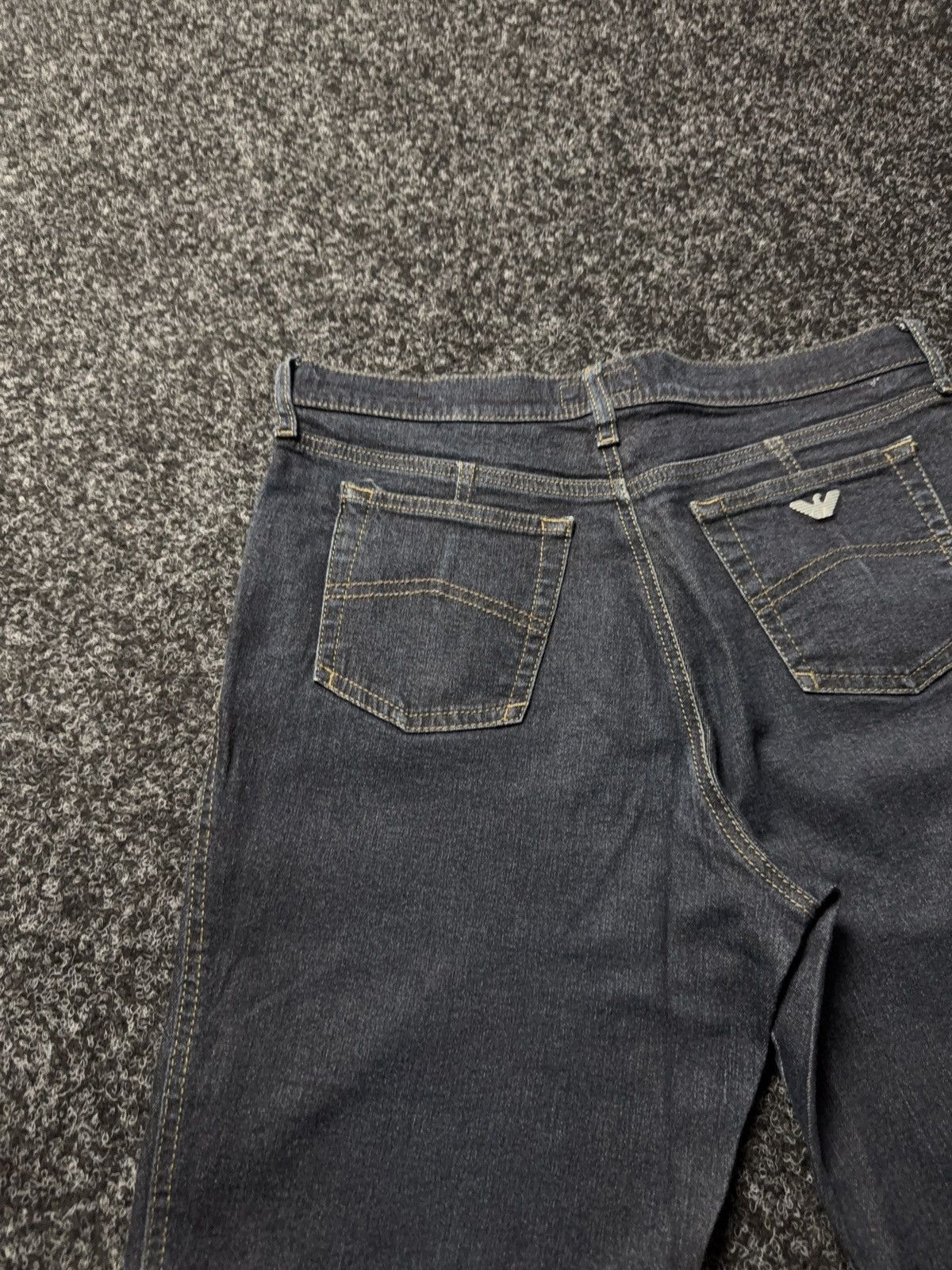 Giorgio Armani 00s Luxury Retro Armani Jeans J05 Dark Indigo Denim Jeans Size US 30 / EU 46 - 16 Thumbnail