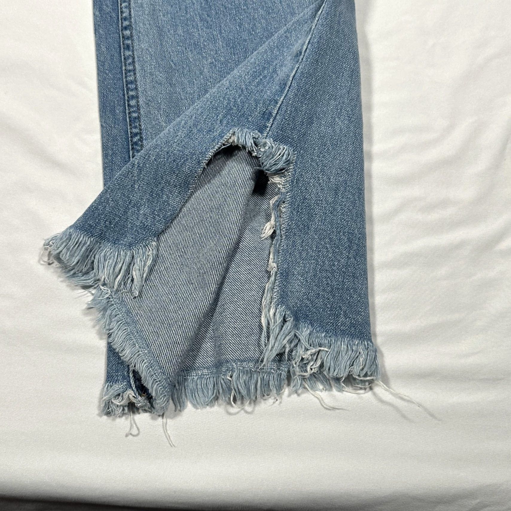 Vintage VINTAGE We The Free Women's Jeans Flared High Rise Denim 28 Blue Distressed Frayed Pockets 2010s Size 28" / US 6 / IT 42 - 5 Thumbnail