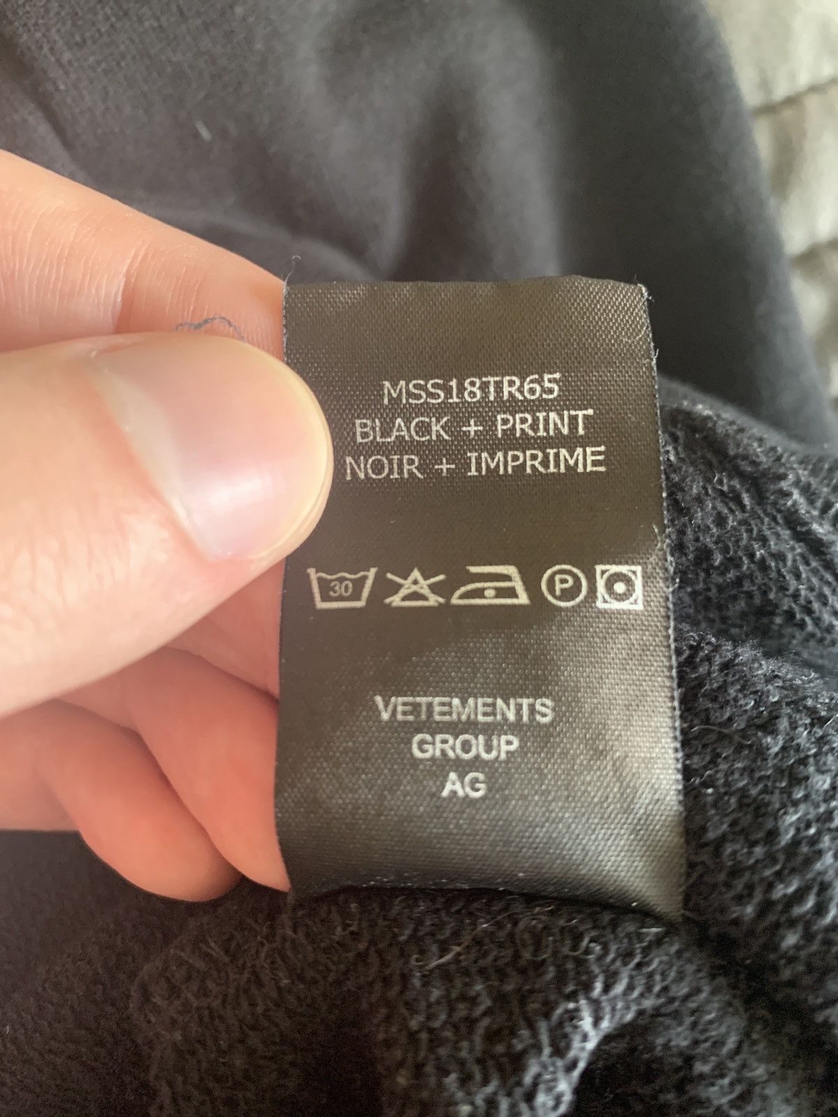 Vetements VETEMENTS X UMBRO 2018 COLLAB DEMNA GVASALIA HOODIE Size US L / EU 52-54 / 3 - 5 Thumbnail
