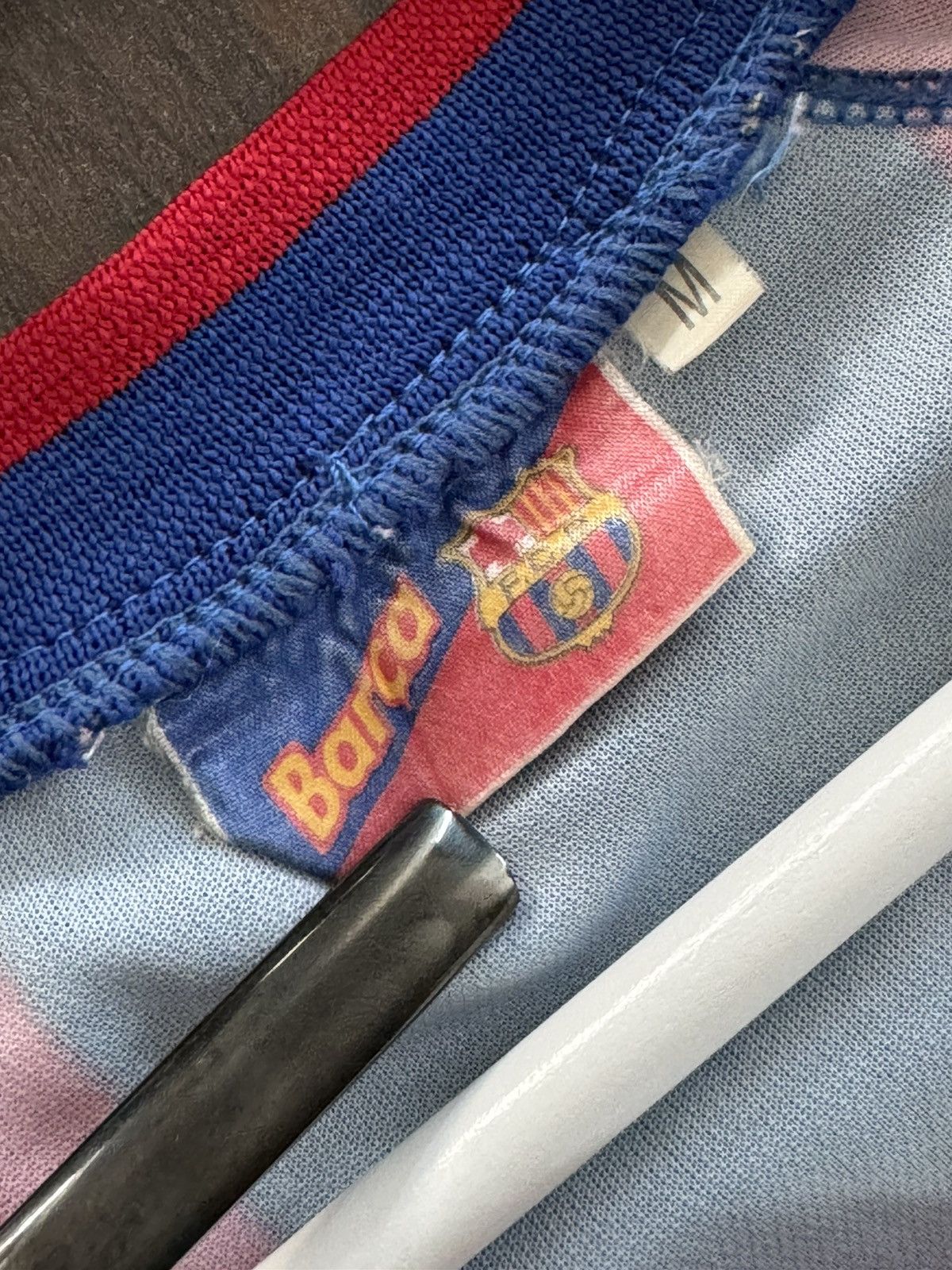 Vintage Vintage FC Barcelona #10 Juan Román Riquelme Football Shirt Size US M / EU 48-50 / 2 - 11 Thumbnail