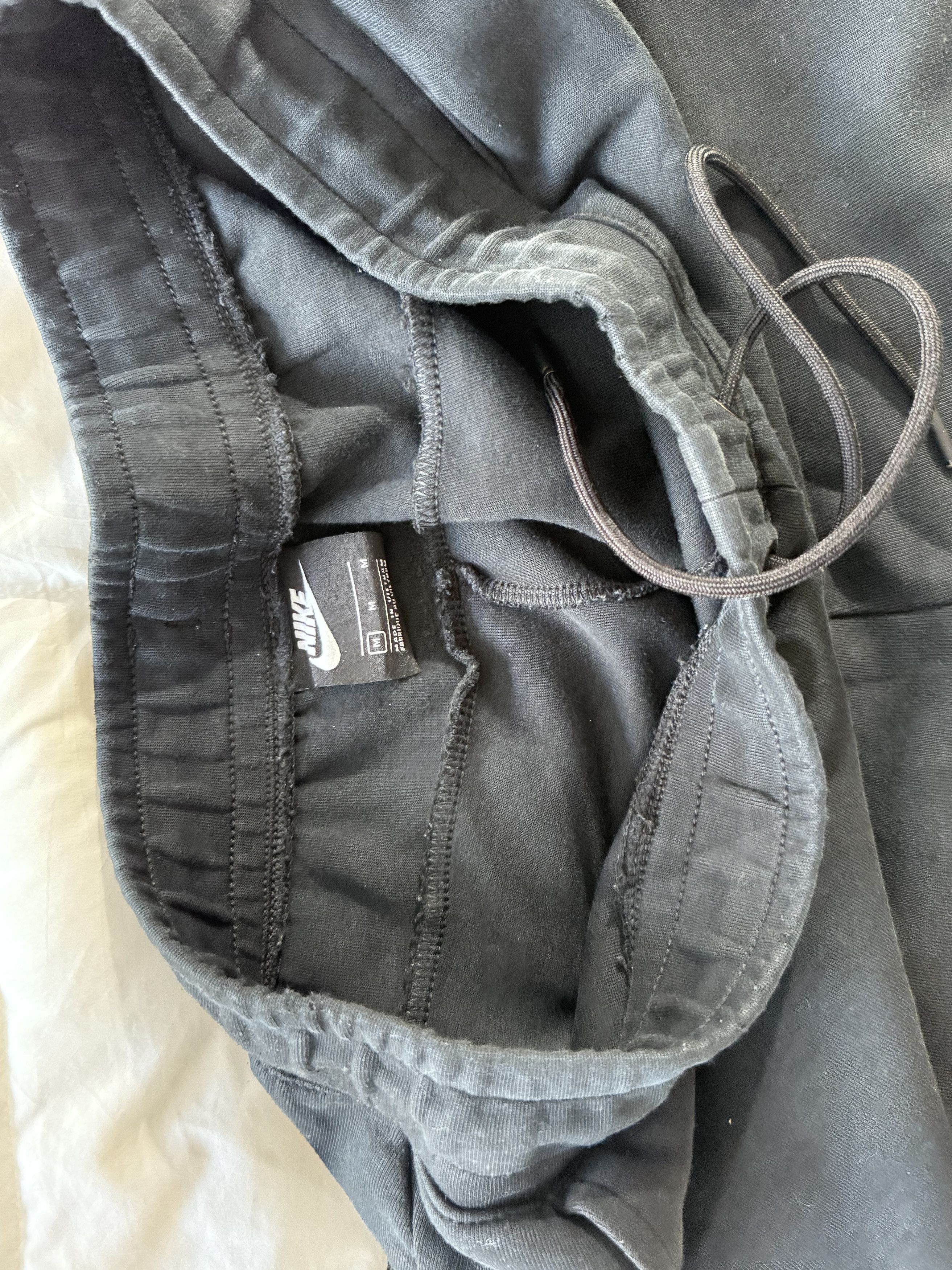 Nike Nike Tech Fleece Joggers – Black (Size M) Size US 32 / EU 48 - 4 Thumbnail
