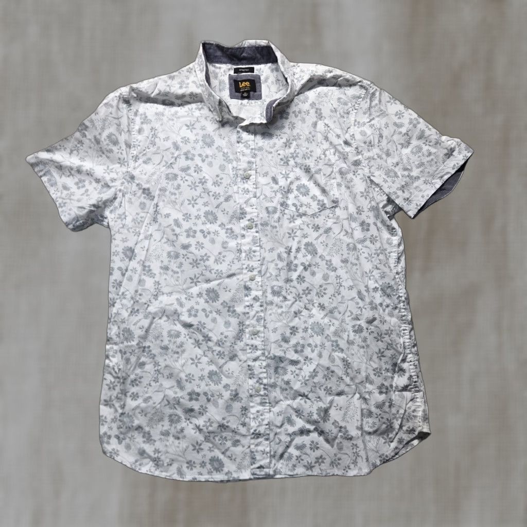 Lee Lee Shirt Mens XL Gray Floral Button-Up Short Sleeve Hawaiian style, Flower, 90s? Size US XL / EU 56 / 4 - 1 Thumbnail