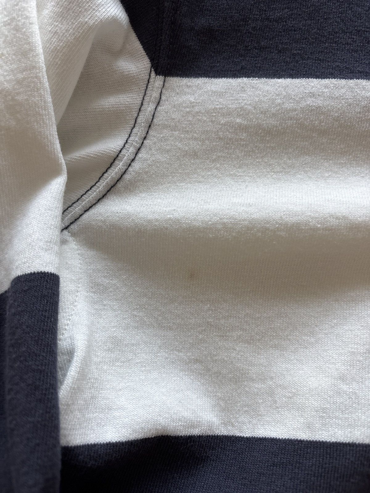JW Anderson × Uniqlo JW Anderson x Uniqlo Striped Rugby Shirt – Navy/White (M) Size US M / EU 48-50 / 2 - 5 Thumbnail
