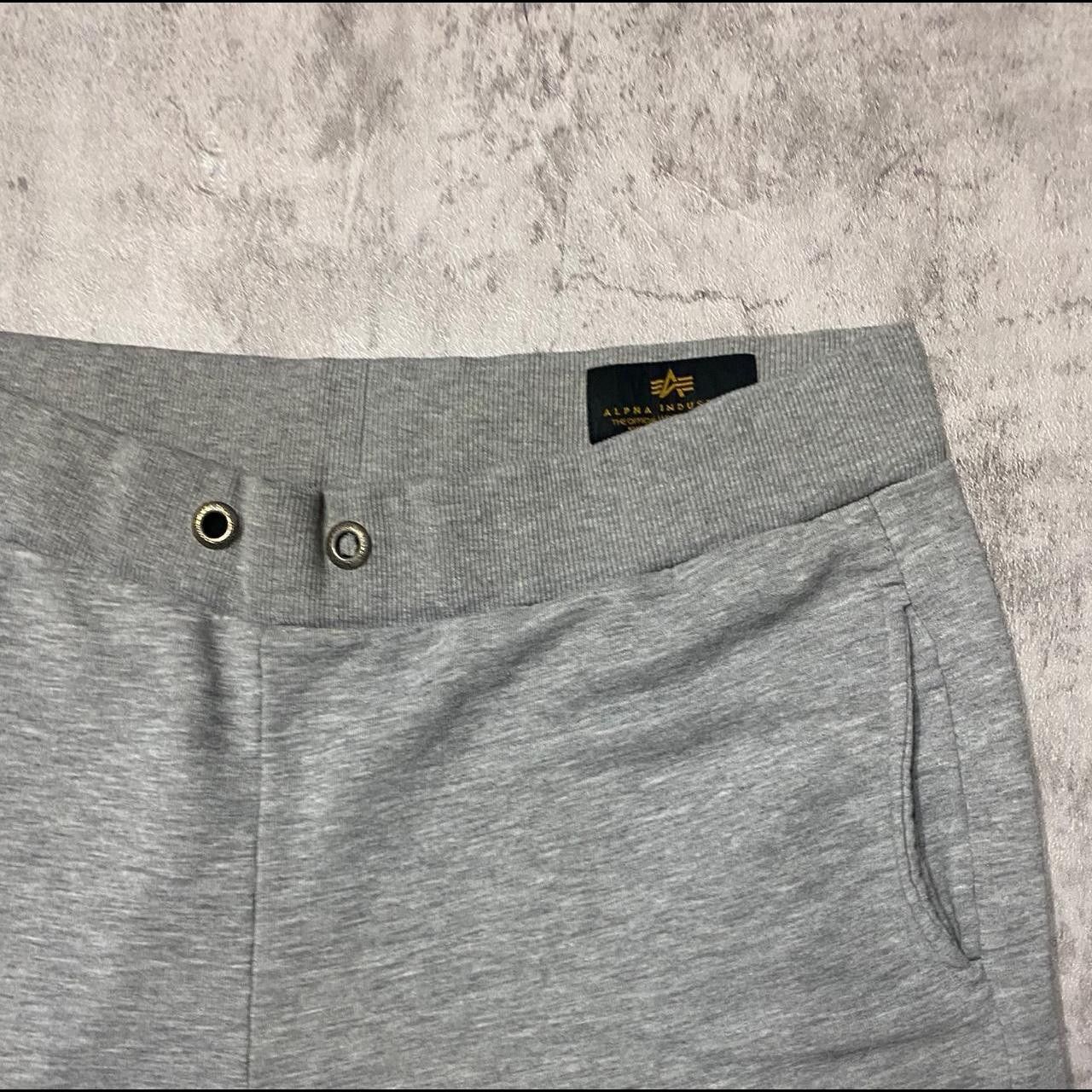 Alpha Industries Grey Alpha Industries sweat shorts #streetwear Size US 38 / EU 54 - 3 Thumbnail