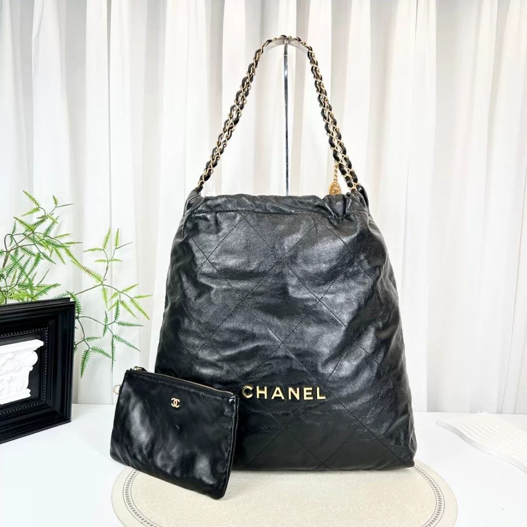 Chanel Pre-loved Bag Very good condition Size ONE SIZE - 1 Thumbnail