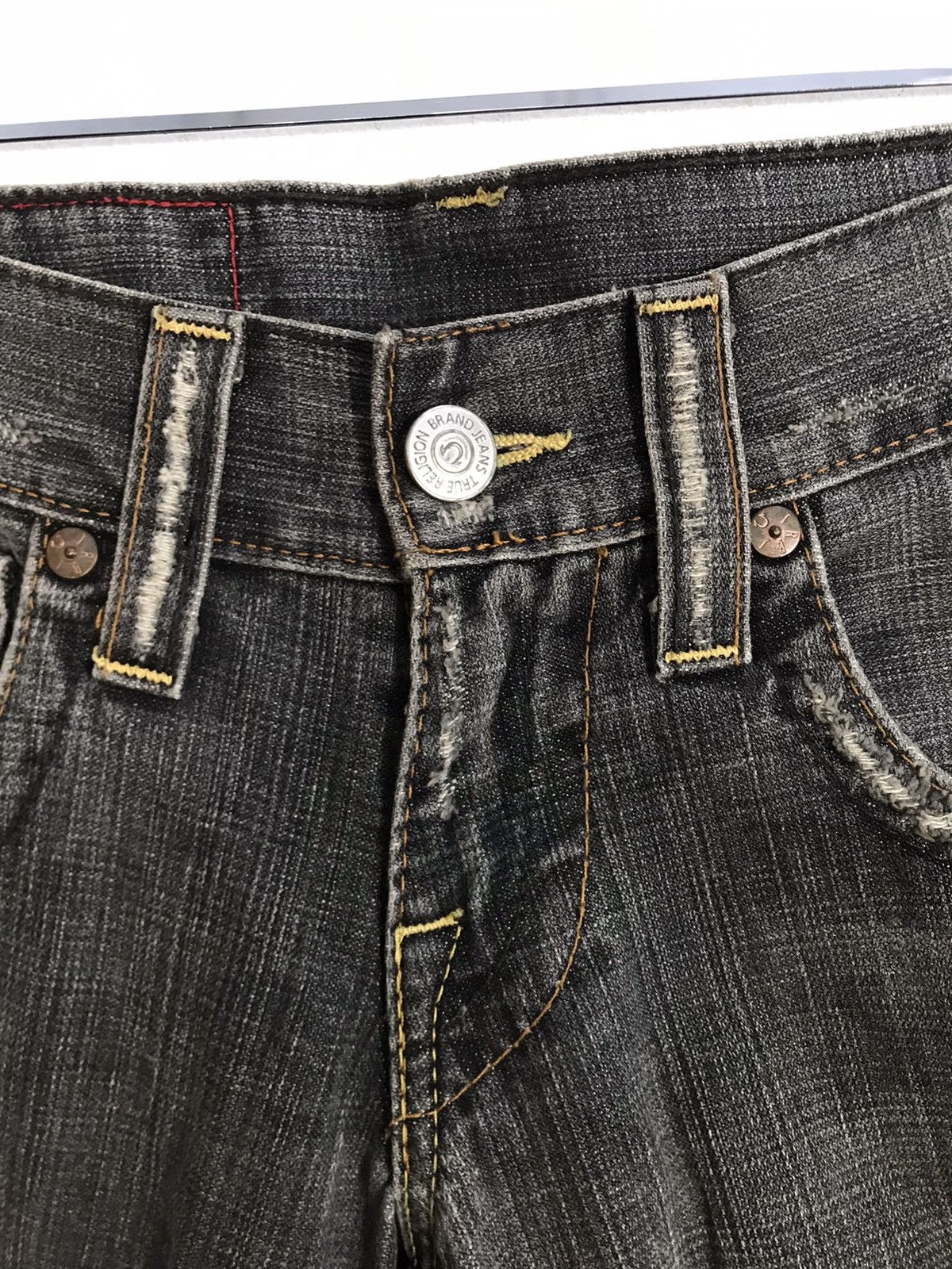 True Religion True Religion Section 803 Flap Pocket Zipper Tear Denim Size 30" / US 8 / IT 44 - 6 Thumbnail