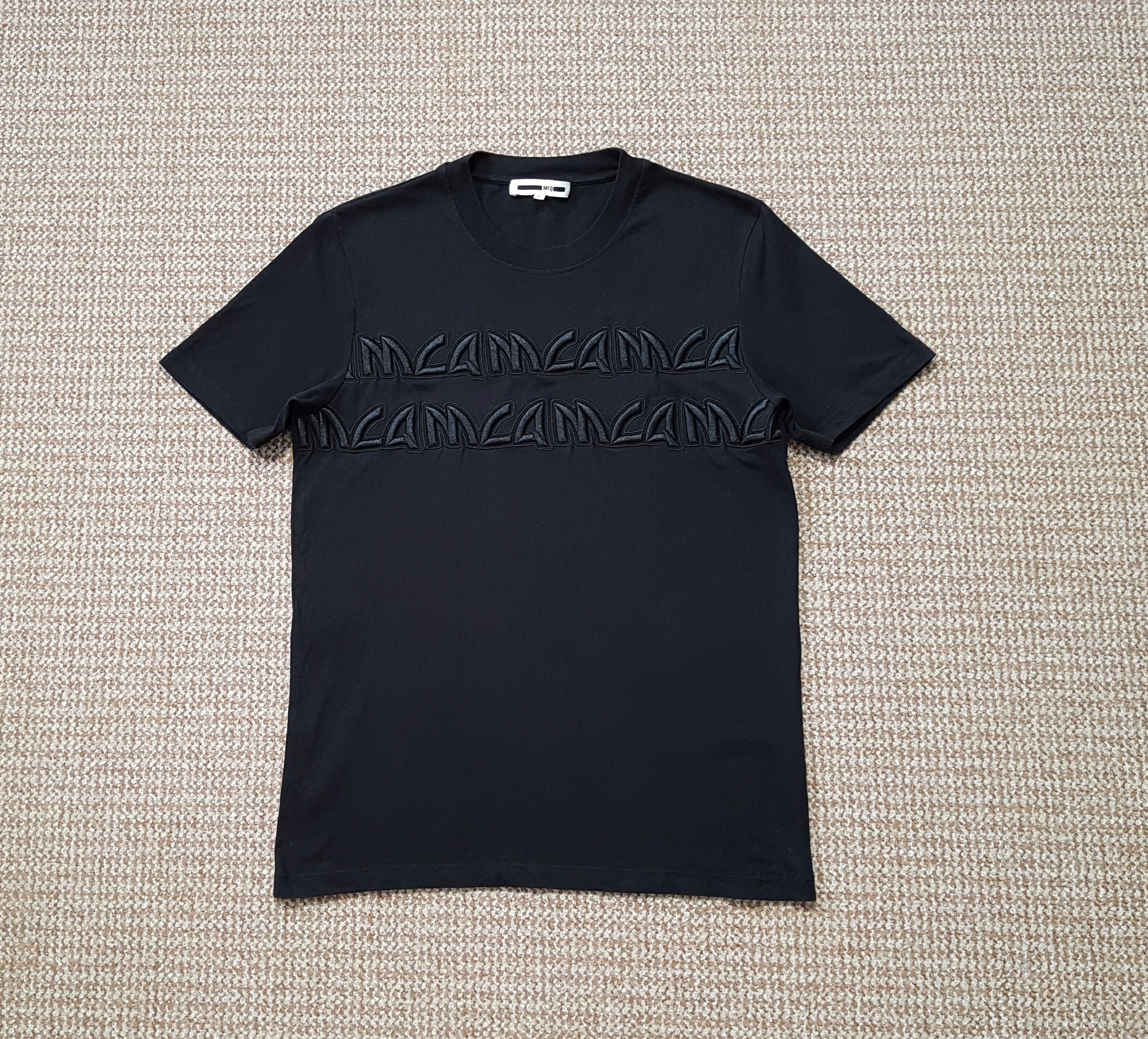 Alexander McQueen McQ Alexander McQueen Embroidered Short Sleeve T Shirt sz L Size US L / EU 52-54 / 3 - 1 Thumbnail