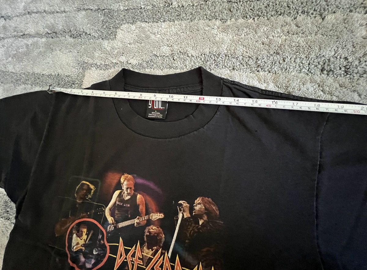 Giant Vintagw def leppard concert t shirt Size US L / EU 52-54 / 3 - 7 Thumbnail