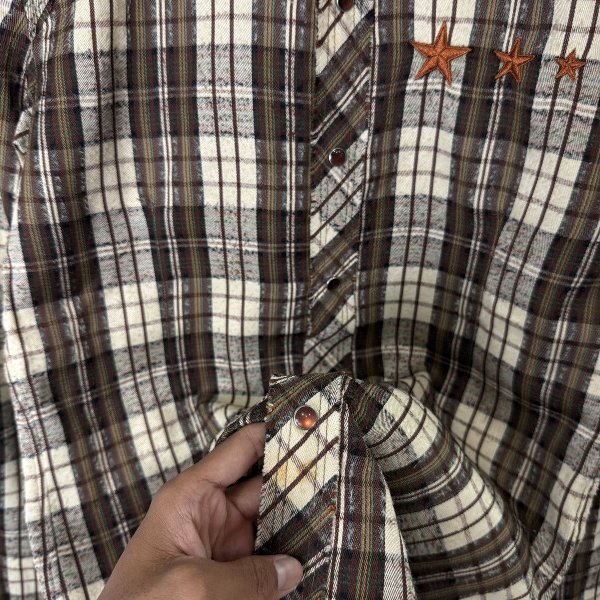 Katharine Hamnett London HAMNETT distressed star now shirt Size US L / EU 52-54 / 3 - 6 Thumbnail