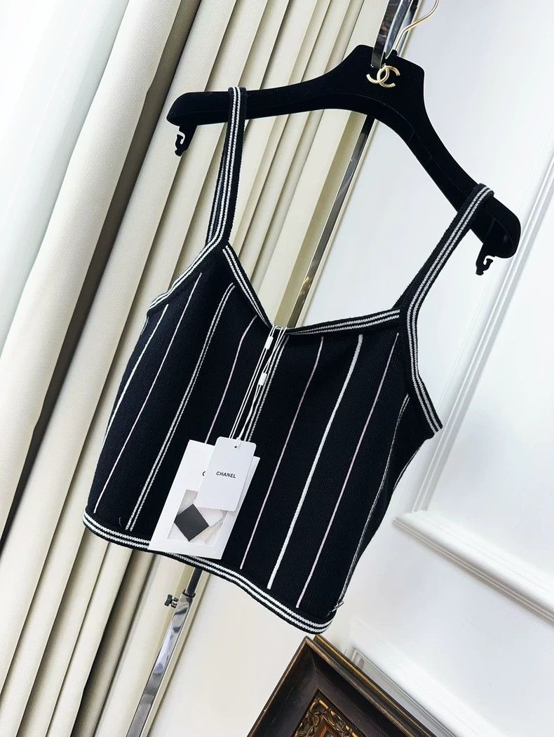 Chanel Chanel 23p popular black pink and white striped knitted su Size XS / US 0-2 / IT 36-38 - 1 Thumbnail