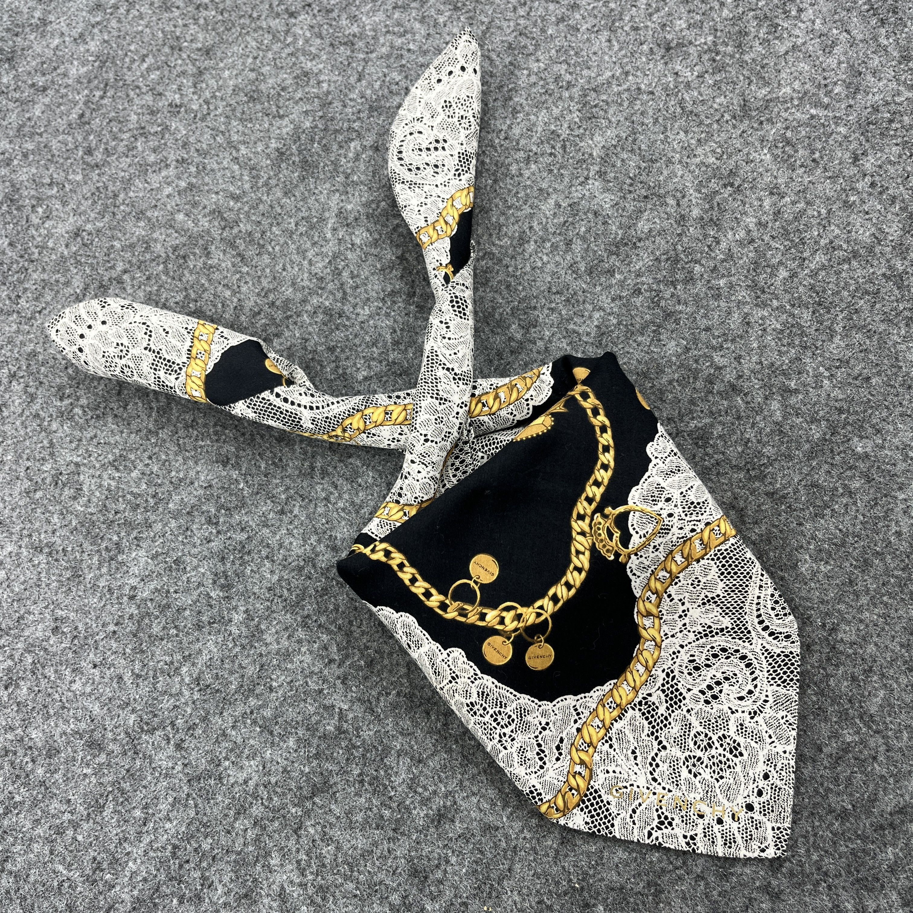 Givenchy Givenchy Handkerchief / Bandana / Neckerchief B1469 Size ONE SIZE - 8 Thumbnail