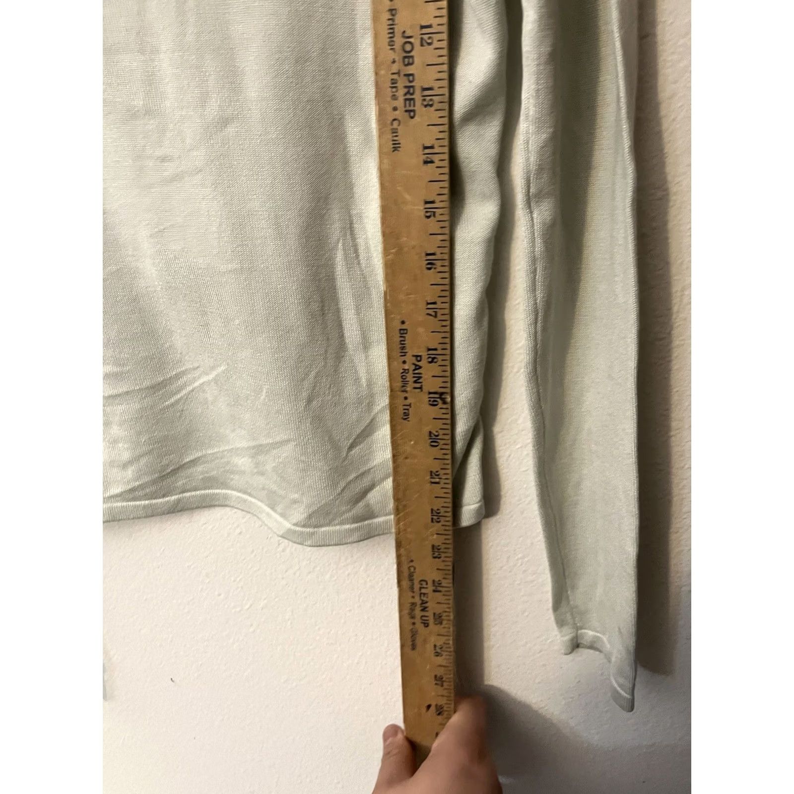 Banana Republic Banana Republic Silk Blend Sweater Top V Neck Long Sleeve Basic Small Gray Women Size S / US 4 / IT 40 - 4 Thumbnail