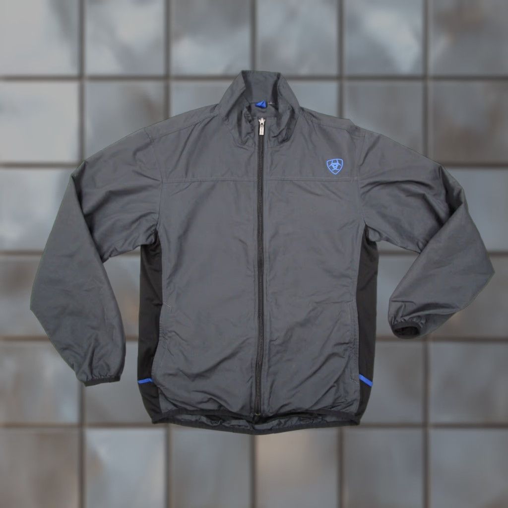Ariat Ariat Windbreaker Jacket Men Small Gray IDEAL Full Zip Packable Pockets Regular Style Logo Zip Pocket City Outdoor Golf Hiking Walking Size US S / EU 44-46 / 1 - 1 Thumbnail