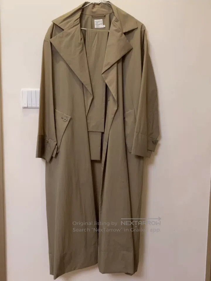 Issey Miyake Issey Miyake Beige Trench Coat Size L / US 10 / IT 46 - 1 Thumbnail