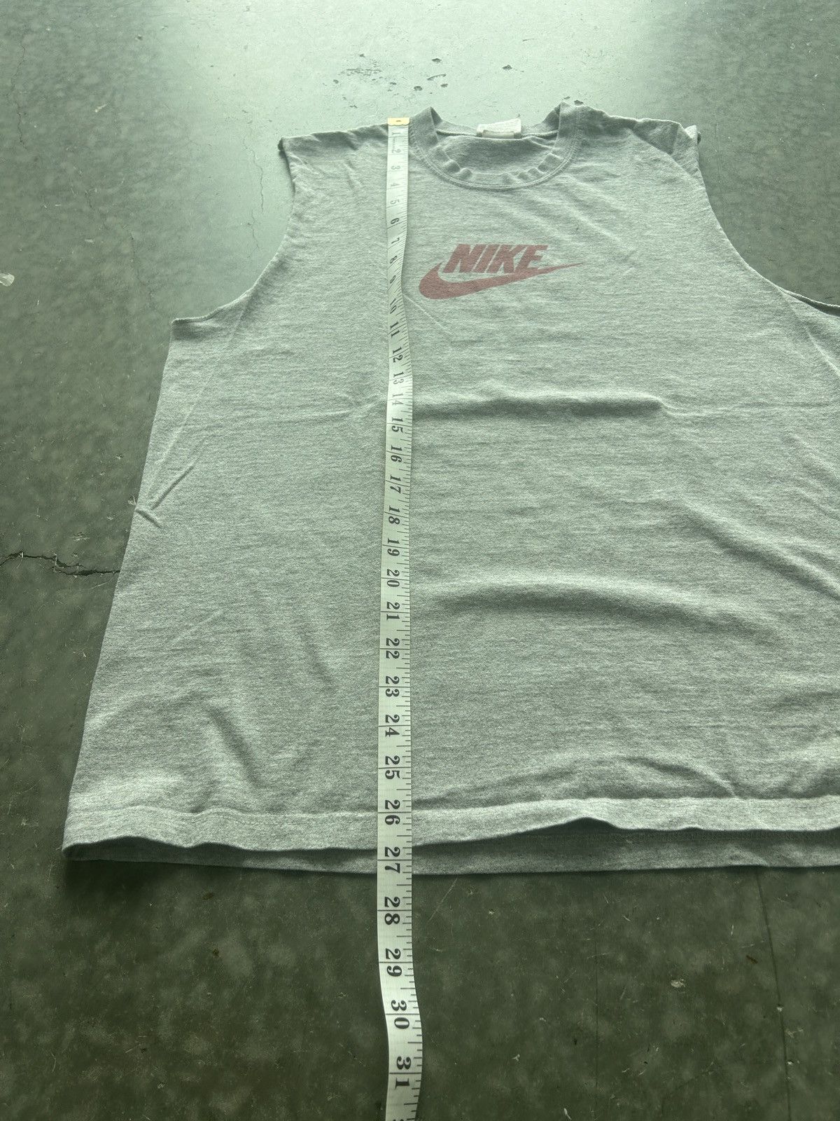 Nike × Vintage Vintage Y2K Nike Sleeveless Graphic Tee Size US M / EU 48-50 / 2 - 7 Thumbnail