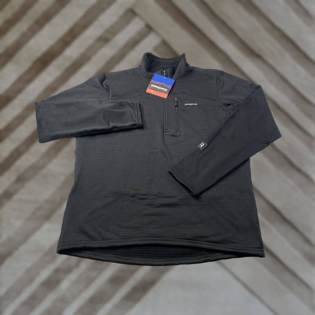 Patagonia NWT Patagonia Mens R1 Regulator Pullover Sweater 40106 Size Large Morgan Stanley Size US L / EU 52-54 / 3 - 1 Thumbnail