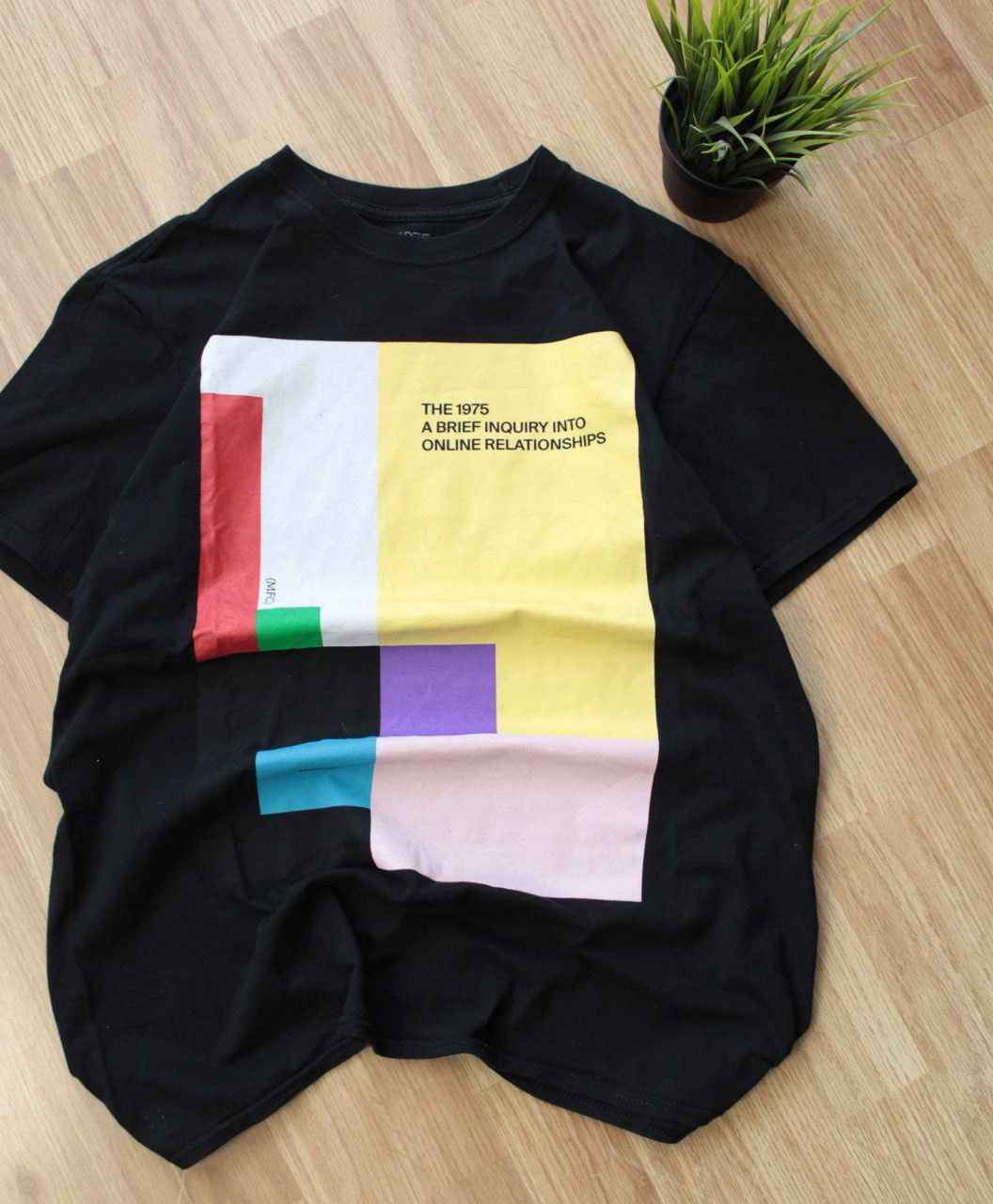 Band Tees 🔥 The 1975 A Brief Inquiry Into Online Relationships T Shirt Size US L / EU 52-54 / 3 - 2 Thumbnail
