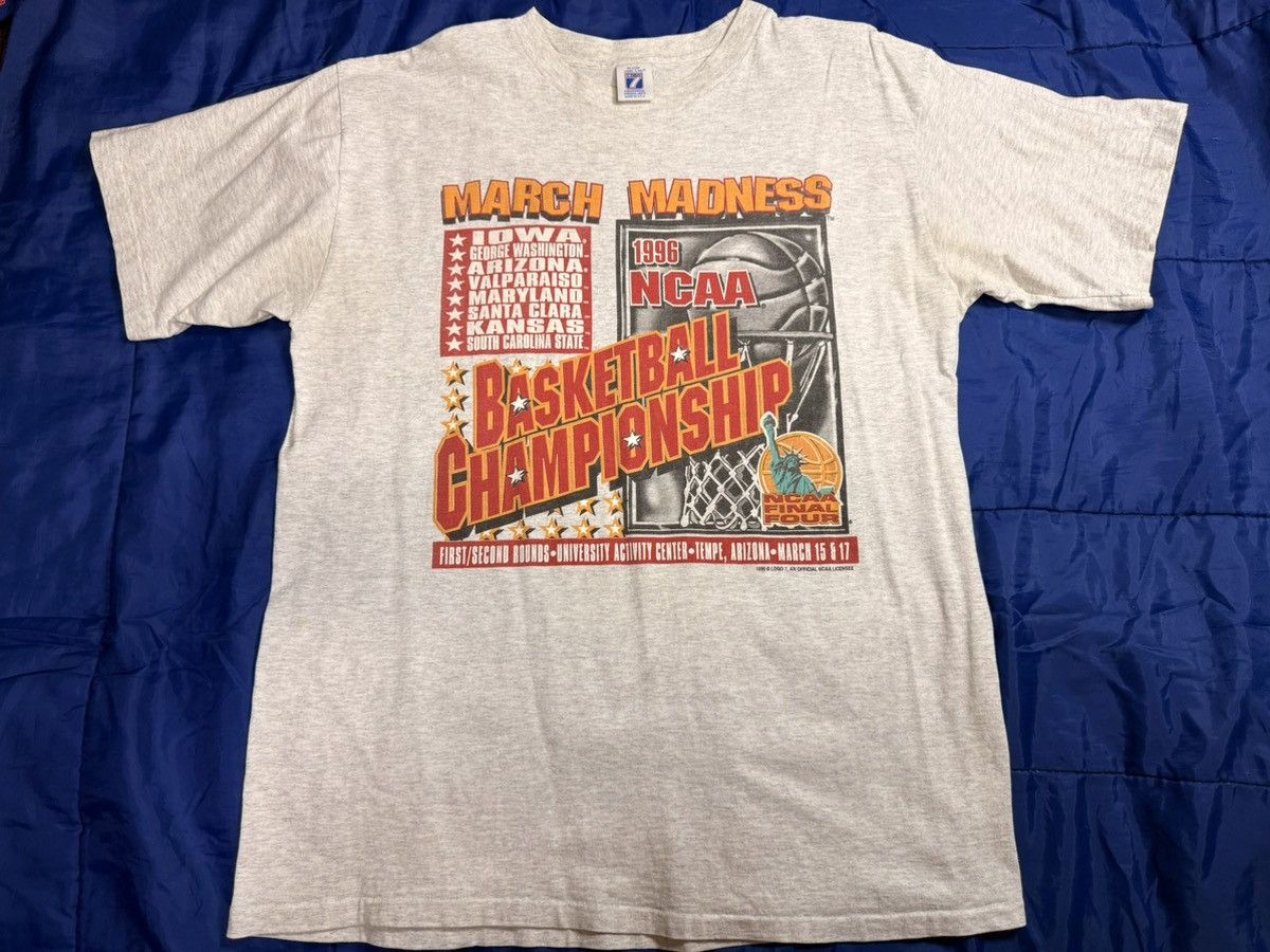 Logo 7 Vintage march madness ncaa basketball short size XL Size US XL / EU 56 / 4 - 1 Thumbnail