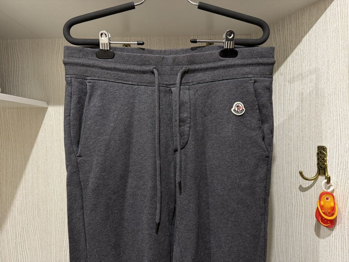 Moncler Moncler Pants sweatpants joggers size M pantalone Size US 32 / EU 48 - 4 Thumbnail
