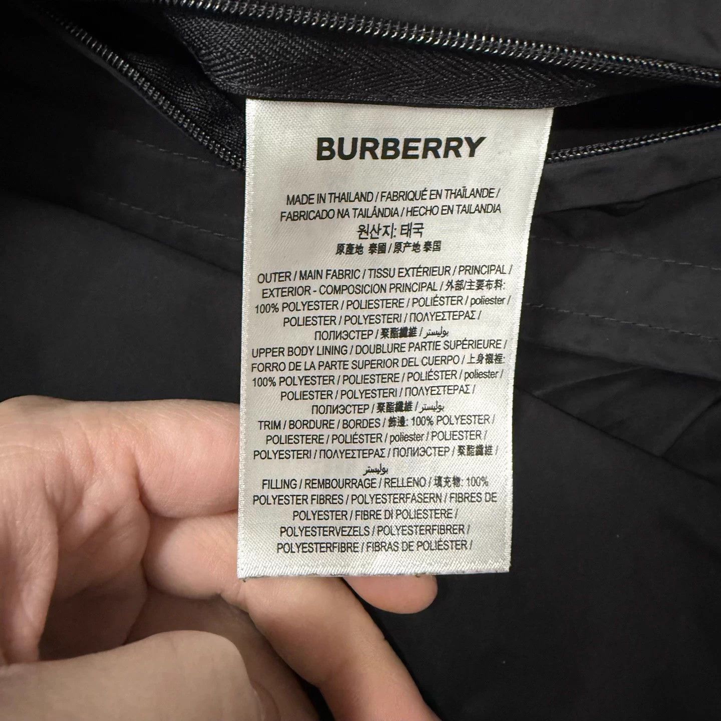 Burberry Burberry black arm logo nylon jacket 52 mint Size US L / EU 52-54 / 3 - 4 Thumbnail