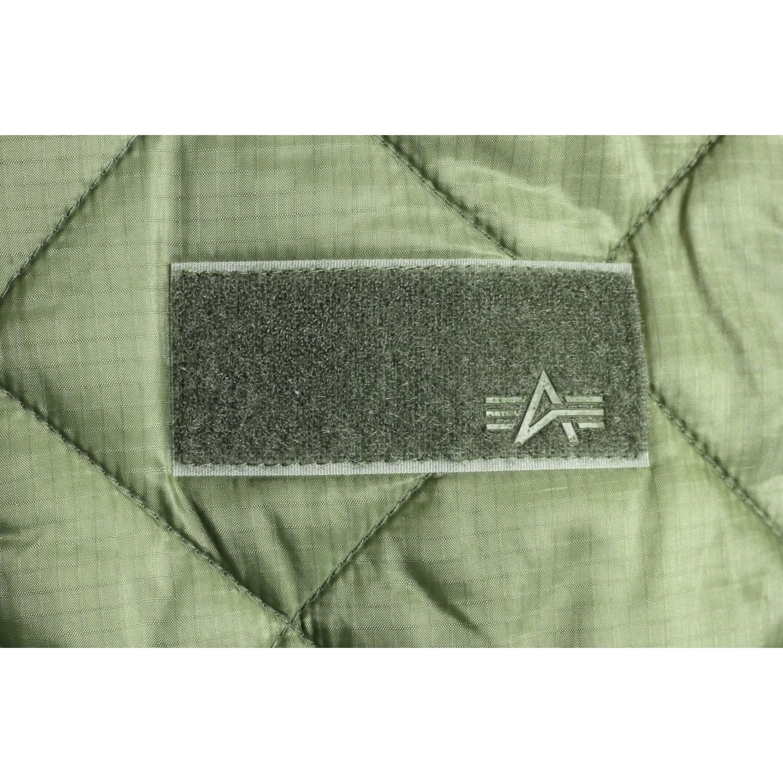 Alpha Industries ALPHA INDUSTRIES Bomber Jacket Men Size M Quilted Padded Pac MJ2621 Size US M / EU 48-50 / 2 - 5 Thumbnail