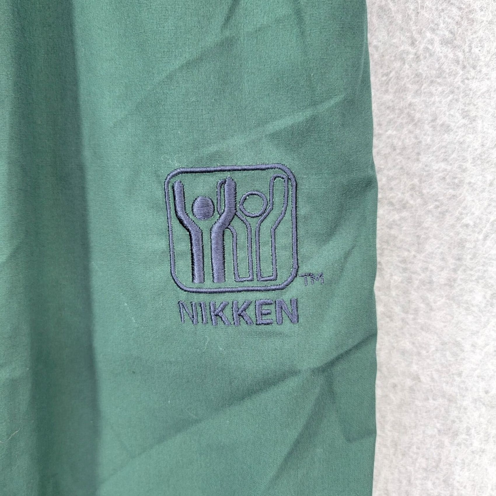Logo 7 Vintage Nikken pants Mens Large Polyester Cotton Green Logo Track windbreaker Size US 33 - 2 Thumbnail
