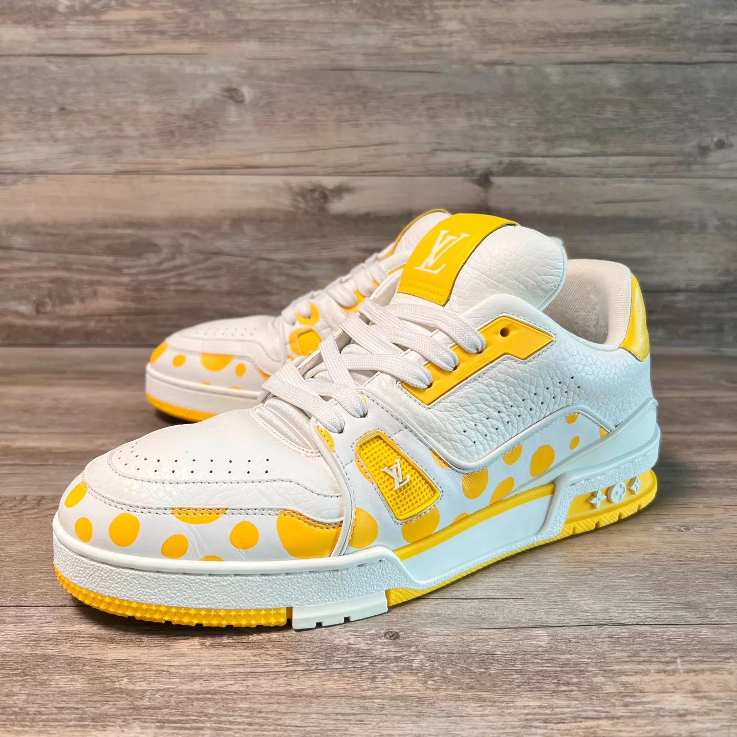 Louis Vuitton LV x Yayoi Kusama Trainer White Yellow UK7/41 Size US 8 / EU 41 - 1 Thumbnail