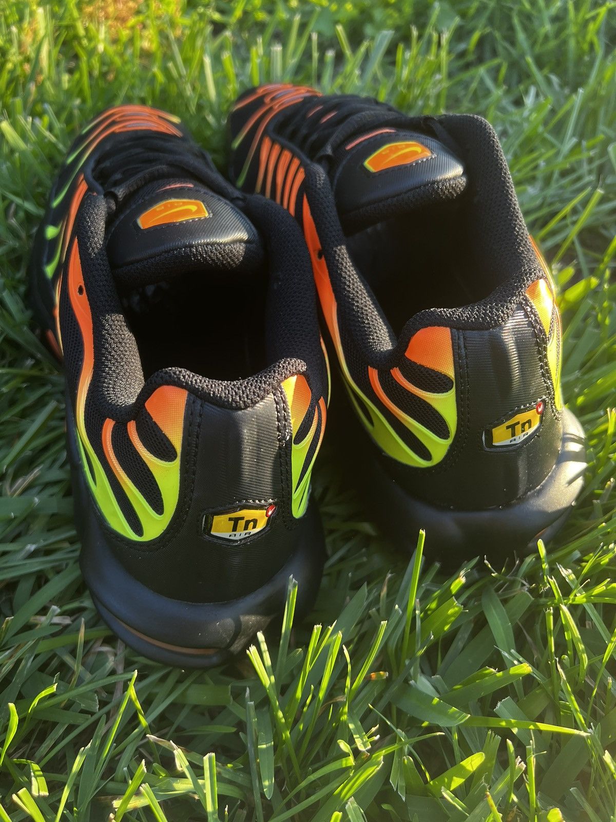Nike NEW Nike Air Max Plus Orange Volt size 12 Mens Shoes Size US 12 / EU 45 - 7 Thumbnail