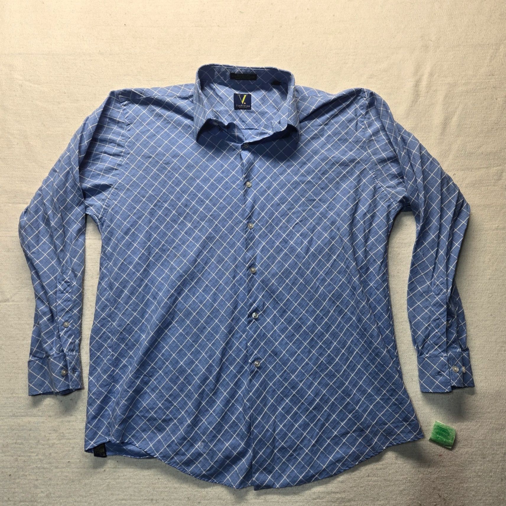 Van Heusen Van Heusen Shirt Blue Long Sleeve Button-Up Adult Men XL 17 17.5 34/35 Size Regular Size US XL / EU 56 / 4 - 2 Thumbnail