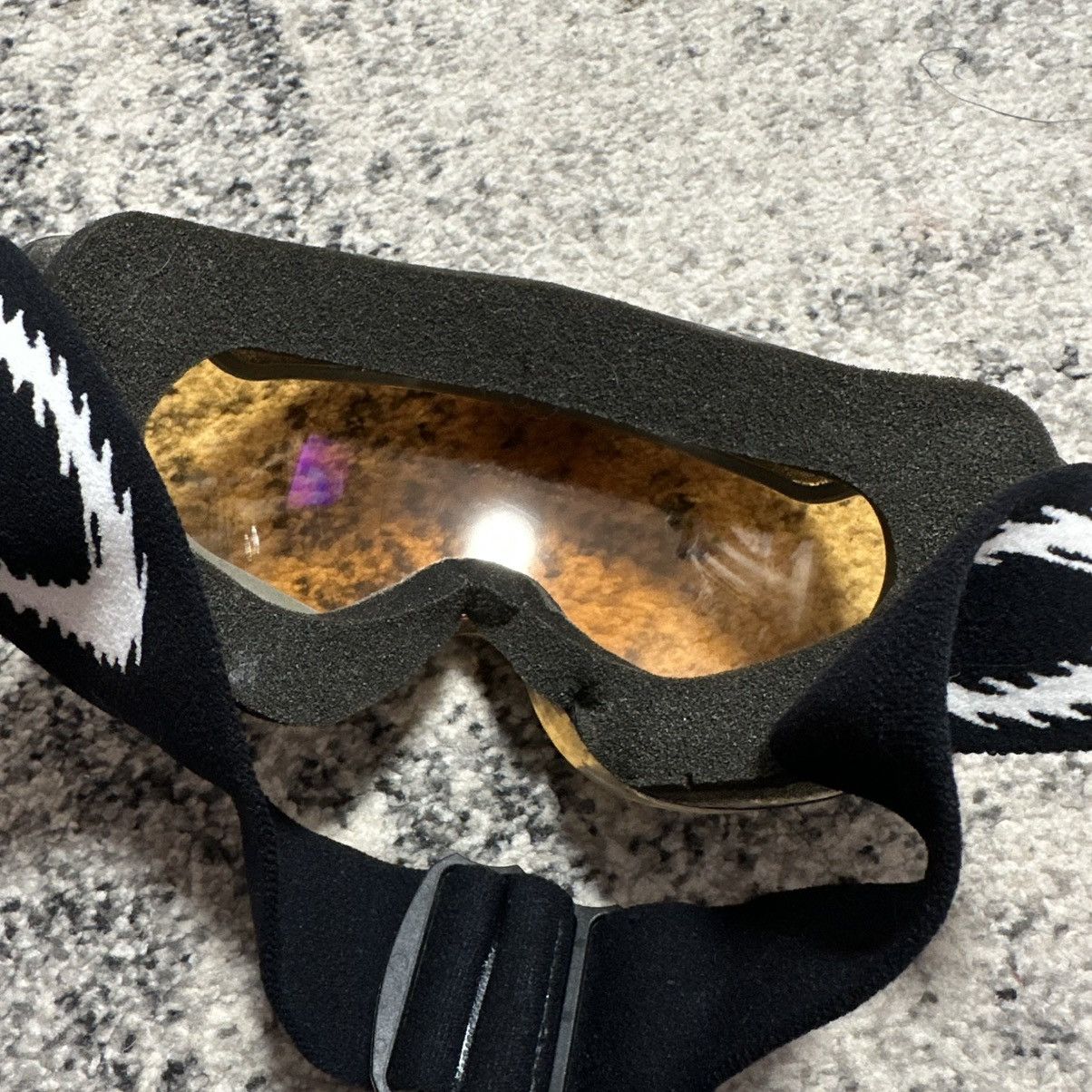 Oakley Oakley Vintage Snow Glasses Rare Size ONE SIZE - 7 Thumbnail
