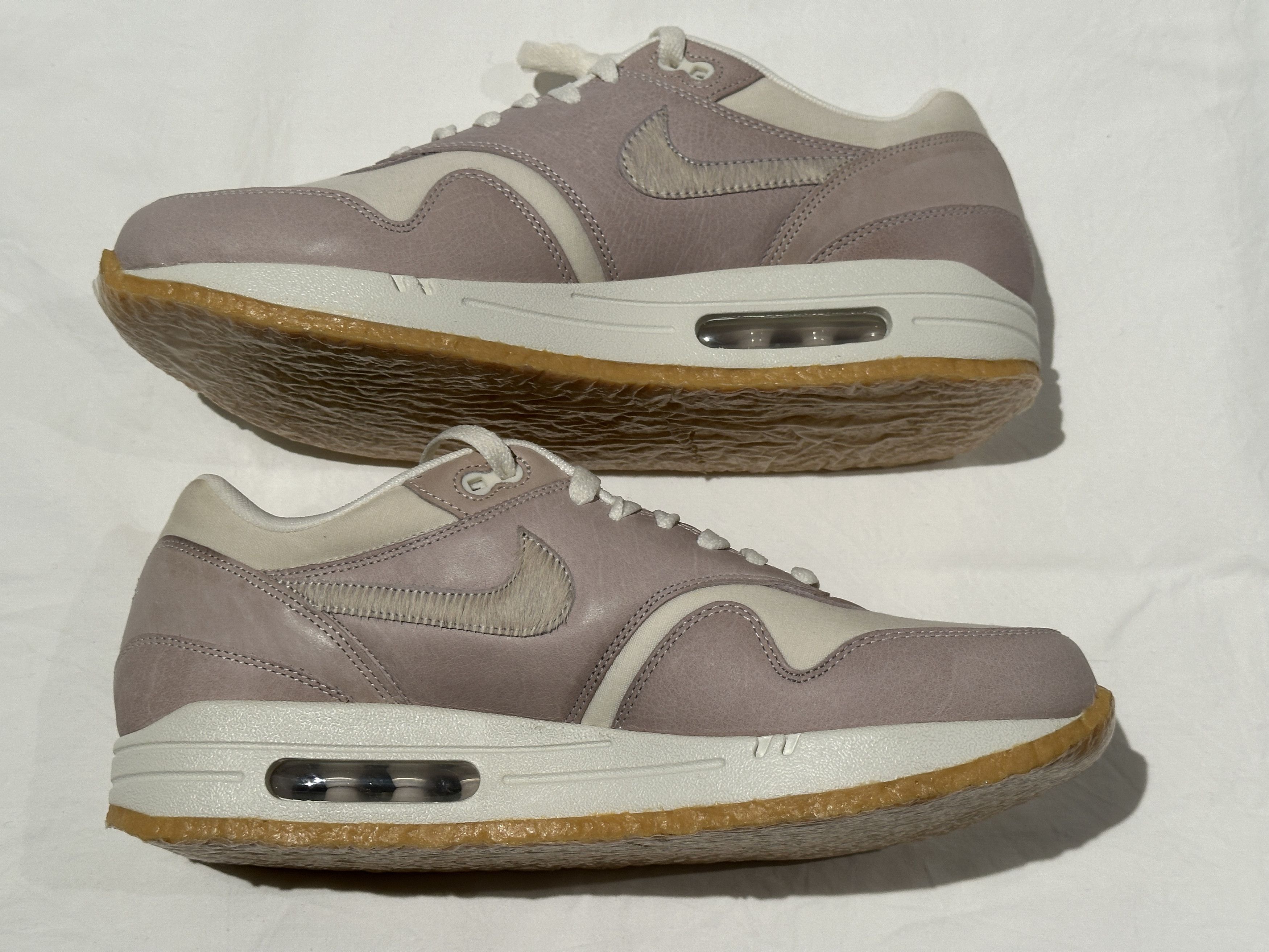 Nike BRAND NEW NIKE AIR MAX 1 PRM QS 'WHITE CREPE' GUM SOLE SZ 11 Size US 11 / EU 44 - 8 Thumbnail